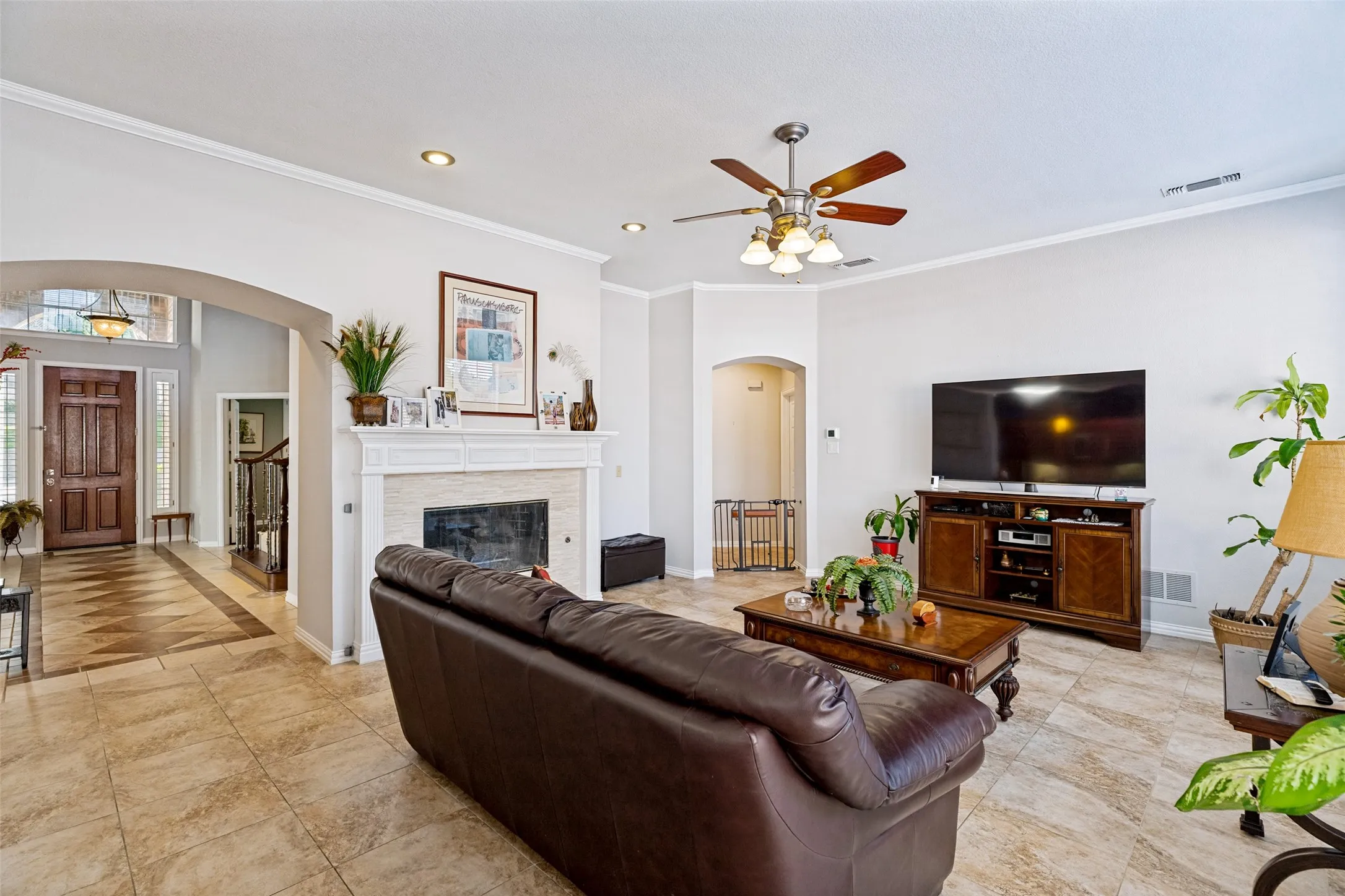 Single Family Residence For Sale in Collin County , 1412 Greenbriar Drive, Allen, Texas 75013, 4 Bedroom, 4 Bathroom, 3 Garage spaces, 3,739 Sqft, built in 1998, mls#21325827, Real Estate Agent in Allen, Homes For Sale in Collin county, Homes For Sale in Allen, Realtor in Allen Texas, Real Estate Brokerage Independent Realty Texas, Luminita Cordes Realtor