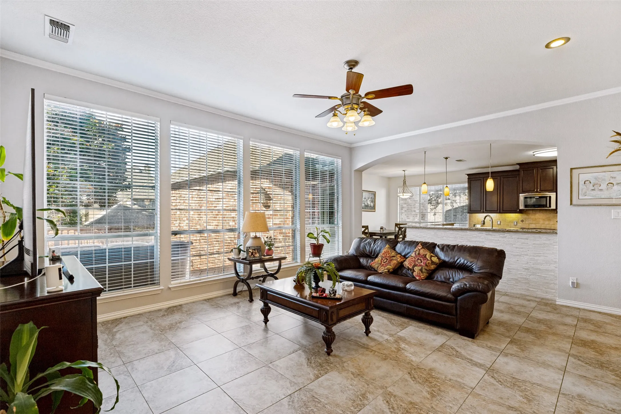 Single Family Residence For Sale in Collin County , 1412 Greenbriar Drive, Allen, Texas 75013, 4 Bedroom, 4 Bathroom, 3 Garage spaces, 3,739 Sqft, built in 1998, mls#21325827, Real Estate Agent in Allen, Homes For Sale in Collin county, Homes For Sale in Allen, Realtor in Allen Texas, Real Estate Brokerage Independent Realty Texas, Luminita Cordes Realtor