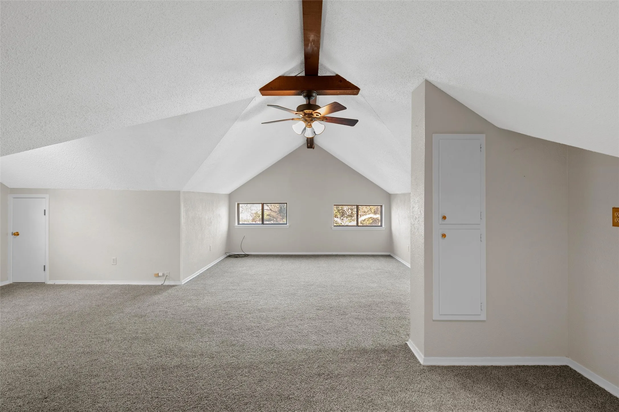 upstairs bonus room