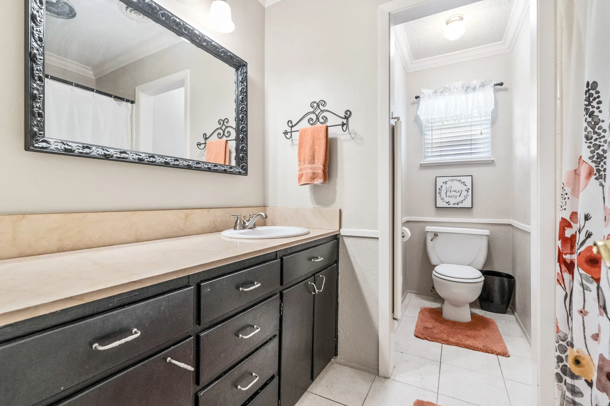 Single Family Residence For Sale in Mc Lennan County , 2621 Arroyo Road, Waco, Texas 76710, 4 Bedroom, 3 Bathroom, 2 Garage spaces, 2,919 Sqft, built in 1965, mls#21326784, Real Estate Agent in Waco, Homes For Sale in Mc Lennan county, Homes For Sale in Waco, Realtor in Waco Texas, Real Estate Brokerage Independent Realty Texas, Luminita Cordes Realtor