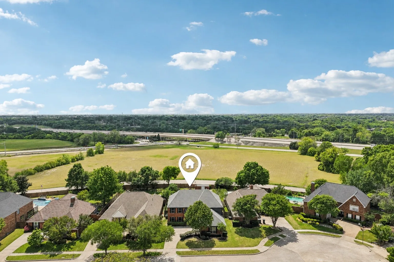 Single Family Residence For Sale in Dallas County , 514 Palm Desert Drive, Garland, Texas 75044, 5 Bedroom, 4 Bathroom, 2 Garage spaces, 3,452 Sqft, built in 1988, mls#21327272, Real Estate Agent in Garland, Homes For Sale in Dallas county, Homes For Sale in Garland, Realtor in Garland Texas, Real Estate Brokerage Independent Realty Texas, Luminita Cordes Realtor