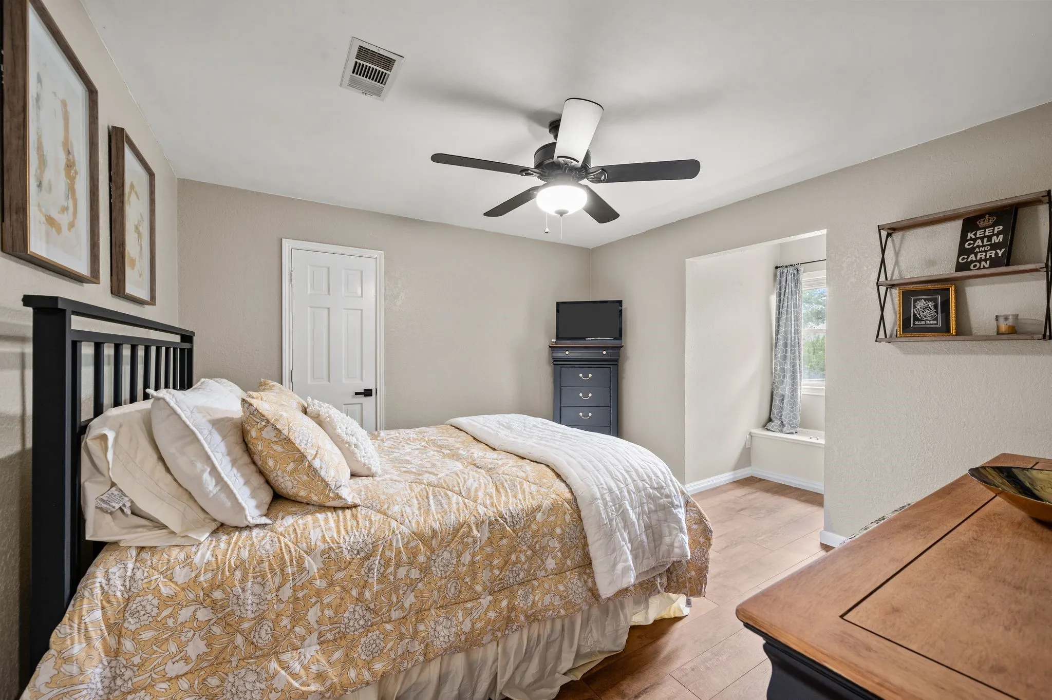 Single Family Residence For Sale in Tarrant County , 4102 Greenway Court, Colleyville, Texas 76034, 4 Bedroom, 4 Bathroom, 2 Garage spaces, 3,569 Sqft, built in 1981, mls#21318378, Real Estate Agent in Colleyville, Homes For Sale in Tarrant county, Homes For Sale in Colleyville, Realtor in Colleyville Texas, Real Estate Brokerage Independent Realty Texas, Luminita Cordes Realtor