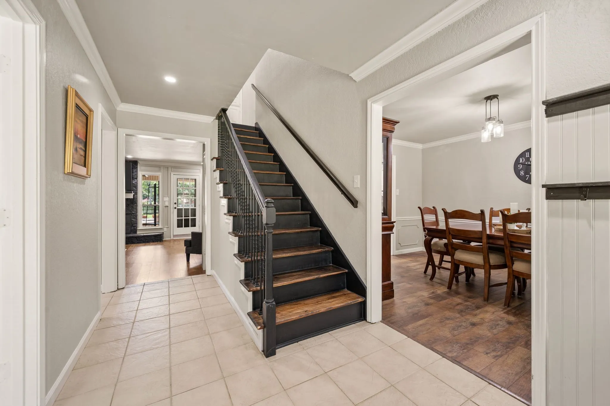 Single Family Residence For Sale in Tarrant County , 4102 Greenway Court, Colleyville, Texas 76034, 4 Bedroom, 4 Bathroom, 2 Garage spaces, 3,569 Sqft, built in 1981, mls#21318378, Real Estate Agent in Colleyville, Homes For Sale in Tarrant county, Homes For Sale in Colleyville, Realtor in Colleyville Texas, Real Estate Brokerage Independent Realty Texas, Luminita Cordes Realtor