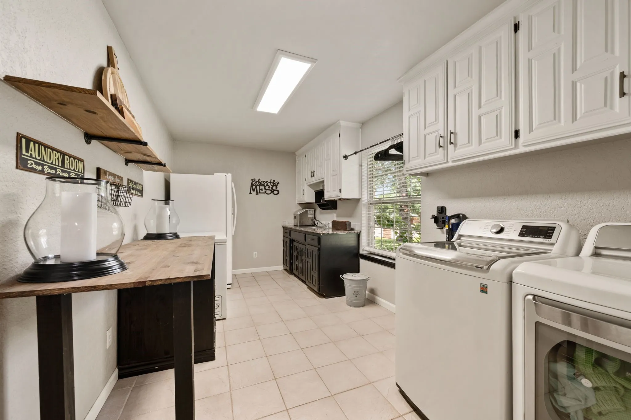 Single Family Residence For Sale in Tarrant County , 4102 Greenway Court, Colleyville, Texas 76034, 4 Bedroom, 4 Bathroom, 2 Garage spaces, 3,569 Sqft, built in 1981, mls#21318378, Real Estate Agent in Colleyville, Homes For Sale in Tarrant county, Homes For Sale in Colleyville, Realtor in Colleyville Texas, Real Estate Brokerage Independent Realty Texas, Luminita Cordes Realtor
