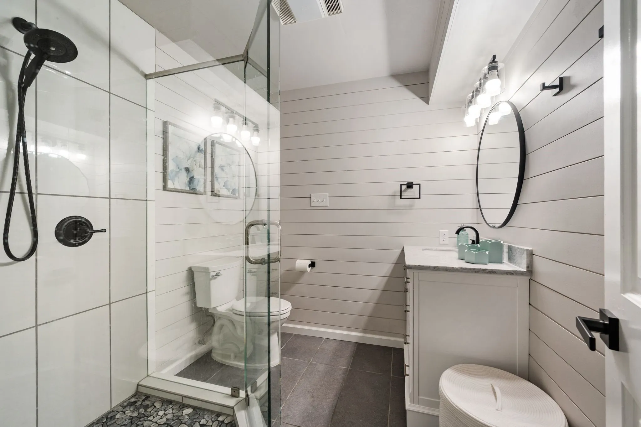 Single Family Residence For Sale in Tarrant County , 4102 Greenway Court, Colleyville, Texas 76034, 4 Bedroom, 4 Bathroom, 2 Garage spaces, 3,569 Sqft, built in 1981, mls#21318378, Real Estate Agent in Colleyville, Homes For Sale in Tarrant county, Homes For Sale in Colleyville, Realtor in Colleyville Texas, Real Estate Brokerage Independent Realty Texas, Luminita Cordes Realtor