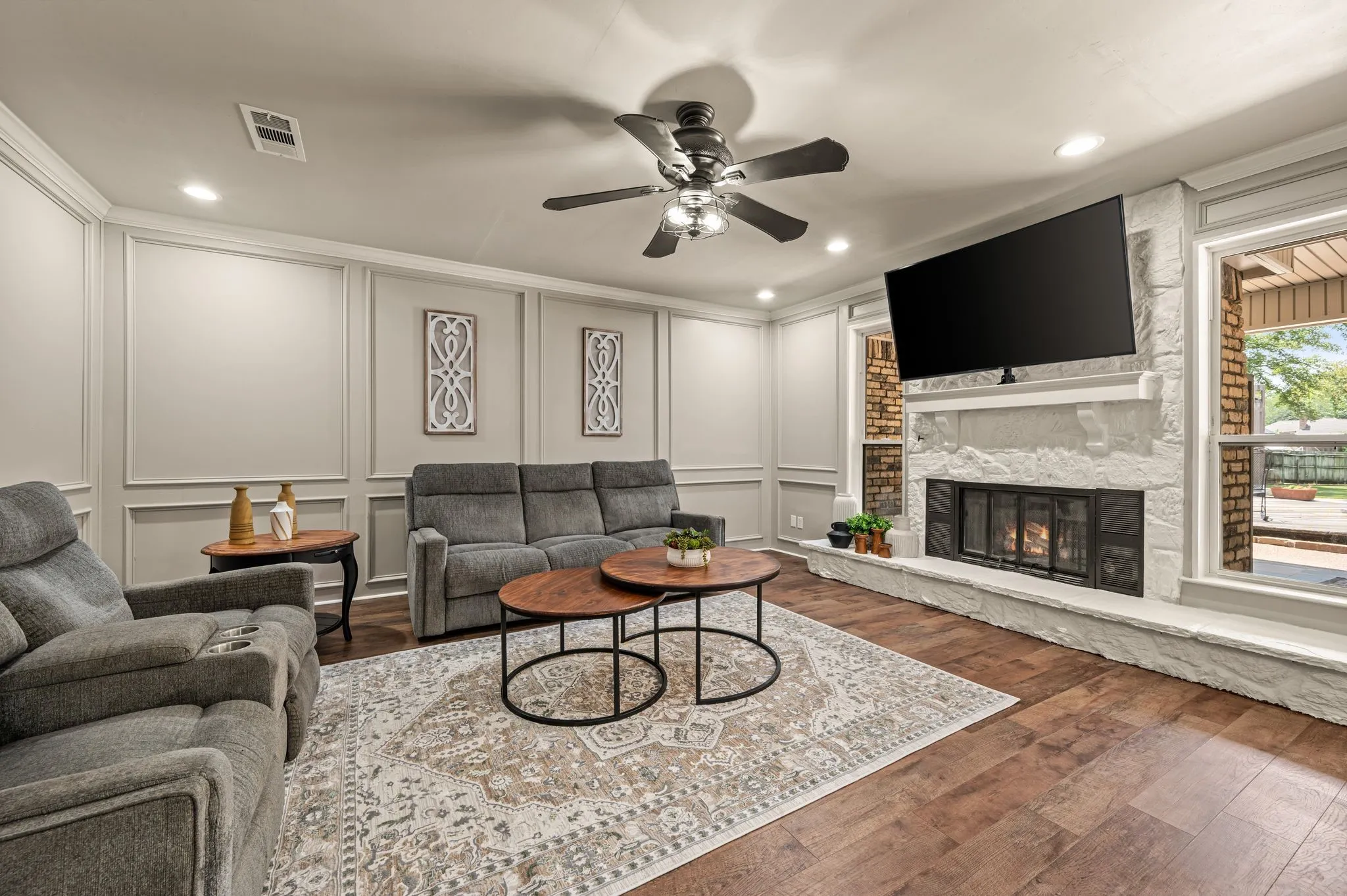 Single Family Residence For Sale in Tarrant County , 4102 Greenway Court, Colleyville, Texas 76034, 4 Bedroom, 4 Bathroom, 2 Garage spaces, 3,569 Sqft, built in 1981, mls#21318378, Real Estate Agent in Colleyville, Homes For Sale in Tarrant county, Homes For Sale in Colleyville, Realtor in Colleyville Texas, Real Estate Brokerage Independent Realty Texas, Luminita Cordes Realtor