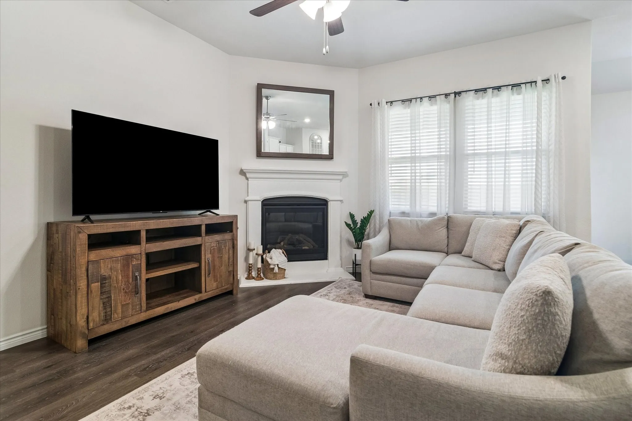 Single Family Residence For Sale in Denton County , 10330 Quail Pointe Road, Aubrey, Texas 76227, 3 Bedroom, 2 Bathroom, 2 Garage spaces, 1,523 Sqft, built in 2022, mls#21323987, Real Estate Agent in Aubrey, Homes For Sale in Denton county, Homes For Sale in Aubrey, Realtor in Aubrey Texas, Real Estate Brokerage Independent Realty Texas, Luminita Cordes Realtor