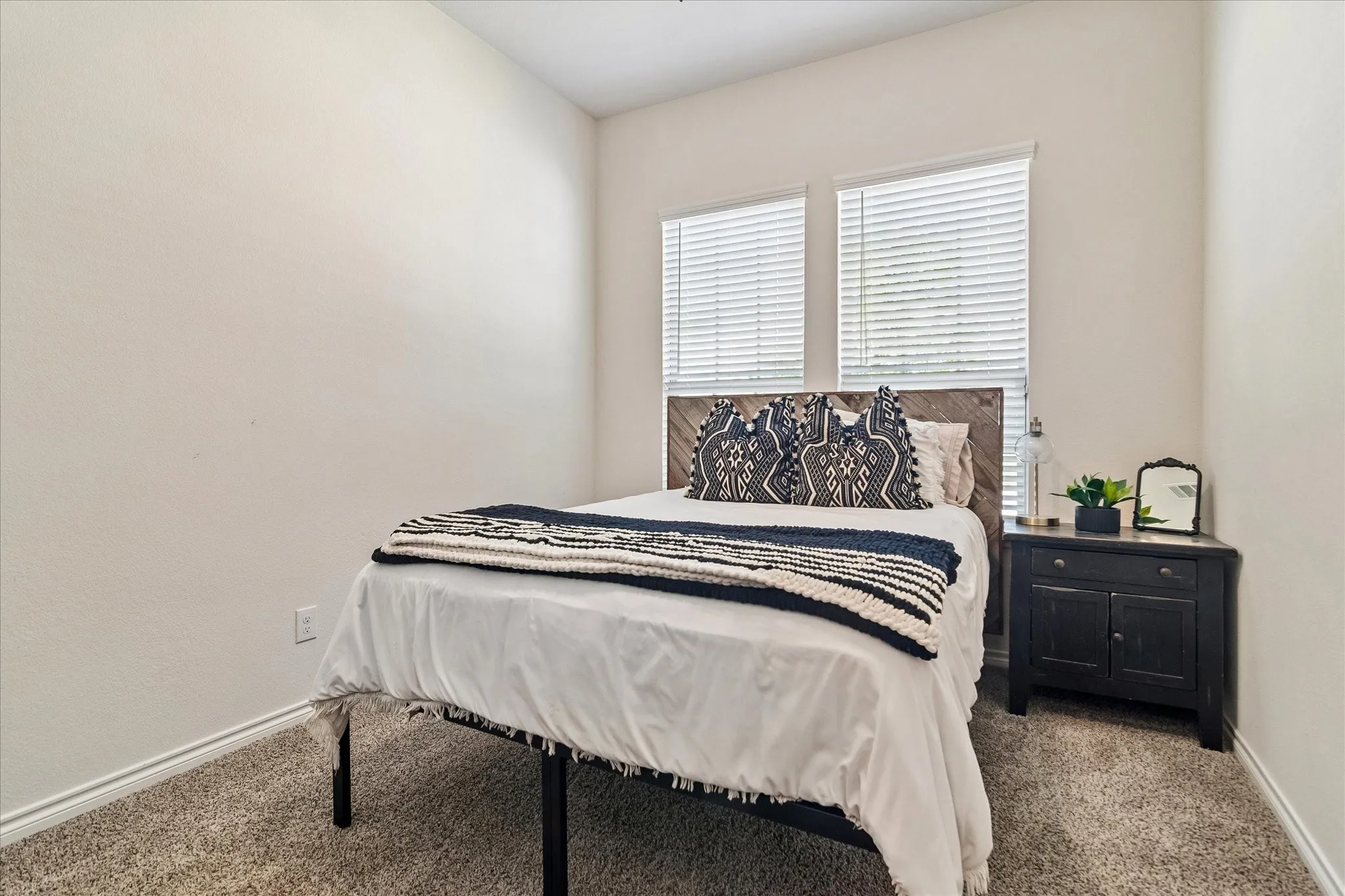 Single Family Residence For Sale in Denton County , 10330 Quail Pointe Road, Aubrey, Texas 76227, 3 Bedroom, 2 Bathroom, 2 Garage spaces, 1,523 Sqft, built in 2022, mls#21323987, Real Estate Agent in Aubrey, Homes For Sale in Denton county, Homes For Sale in Aubrey, Realtor in Aubrey Texas, Real Estate Brokerage Independent Realty Texas, Luminita Cordes Realtor