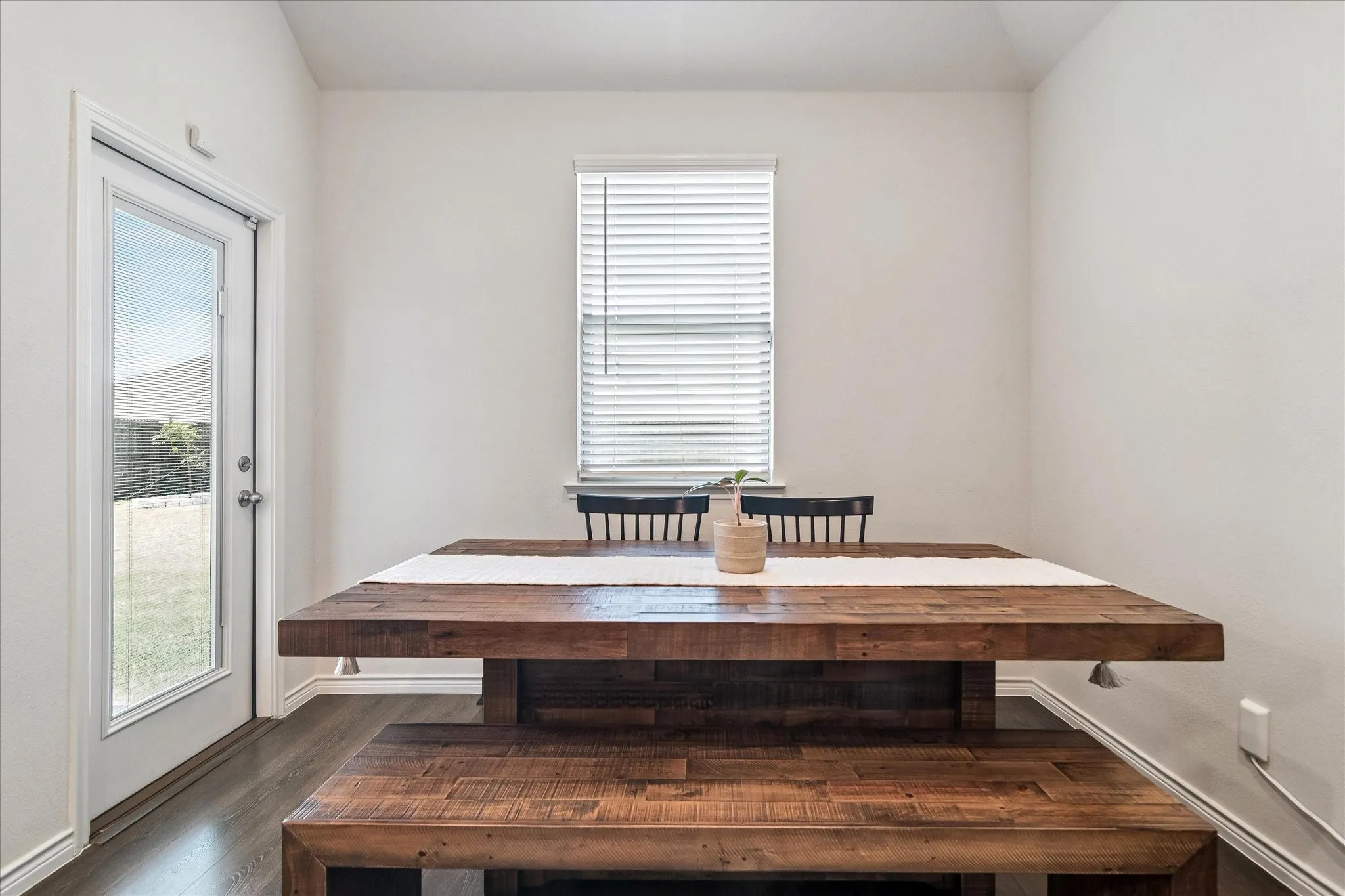 Single Family Residence For Sale in Denton County , 10330 Quail Pointe Road, Aubrey, Texas 76227, 3 Bedroom, 2 Bathroom, 2 Garage spaces, 1,523 Sqft, built in 2022, mls#21323987, Real Estate Agent in Aubrey, Homes For Sale in Denton county, Homes For Sale in Aubrey, Realtor in Aubrey Texas, Real Estate Brokerage Independent Realty Texas, Luminita Cordes Realtor