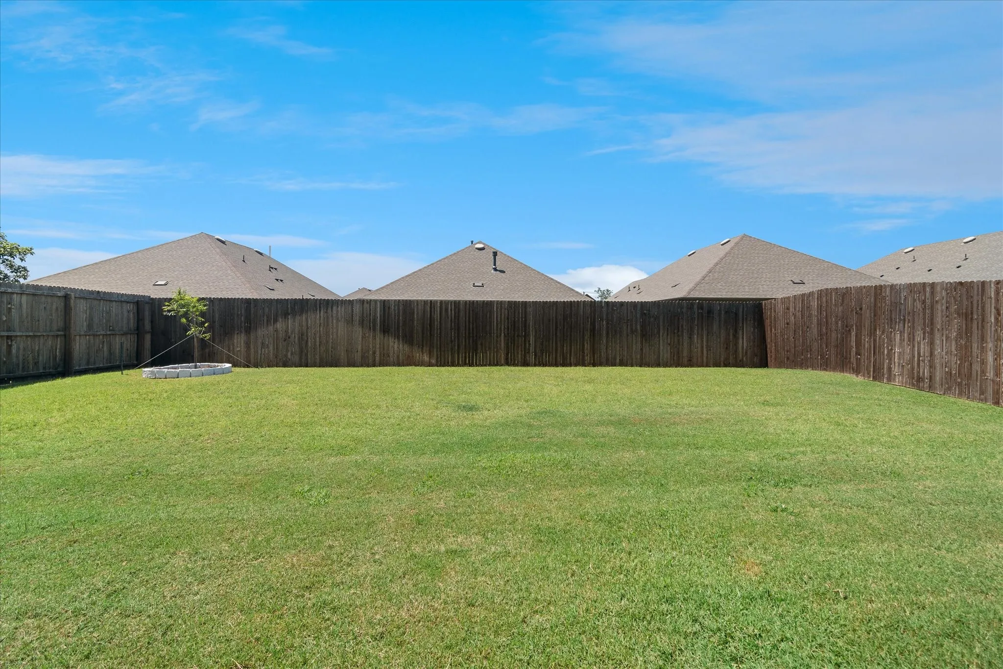 Single Family Residence For Sale in Denton County , 10330 Quail Pointe Road, Aubrey, Texas 76227, 3 Bedroom, 2 Bathroom, 2 Garage spaces, 1,523 Sqft, built in 2022, mls#21323987, Real Estate Agent in Aubrey, Homes For Sale in Denton county, Homes For Sale in Aubrey, Realtor in Aubrey Texas, Real Estate Brokerage Independent Realty Texas, Luminita Cordes Realtor