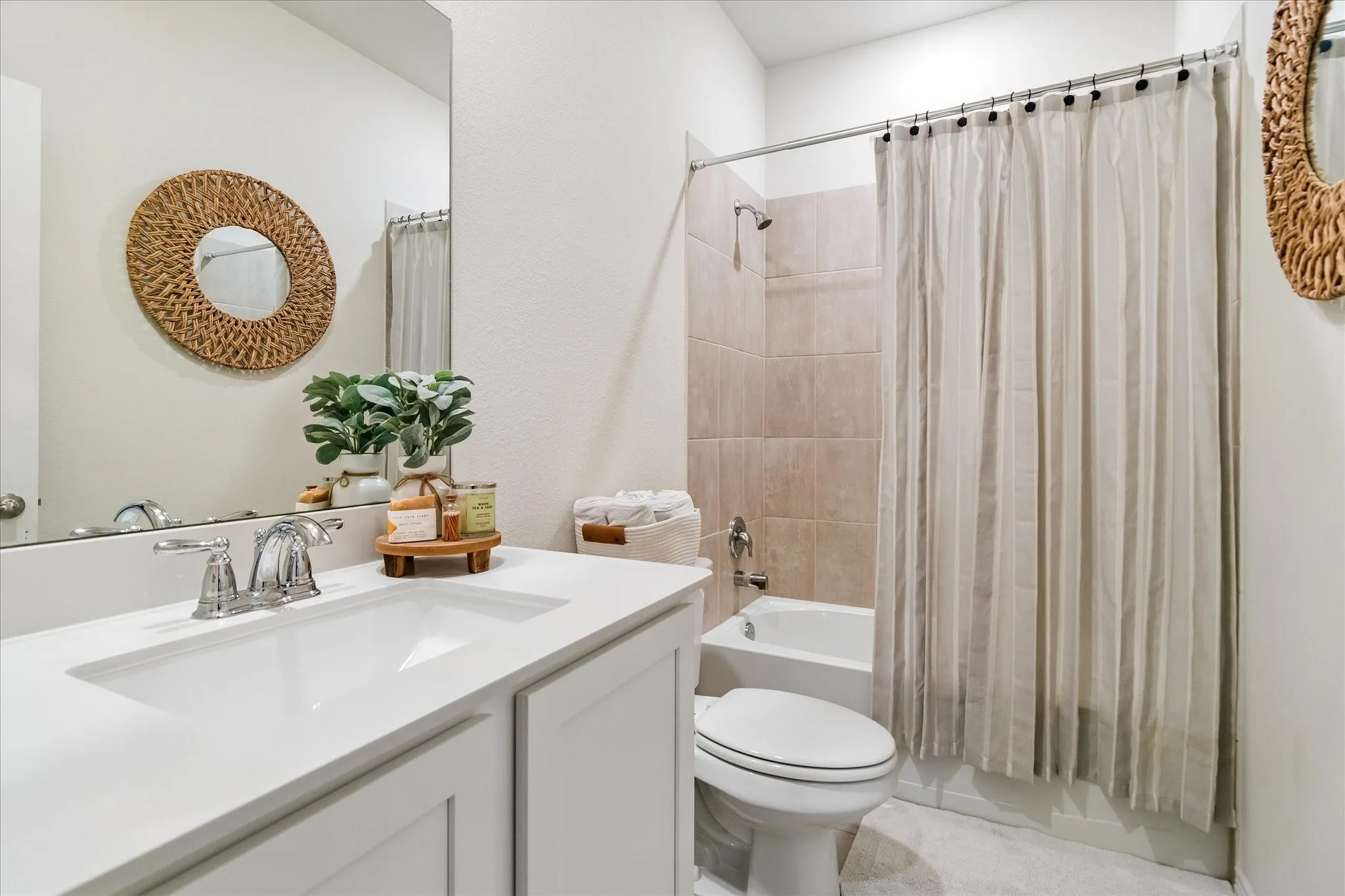 Single Family Residence For Sale in Denton County , 10330 Quail Pointe Road, Aubrey, Texas 76227, 3 Bedroom, 2 Bathroom, 2 Garage spaces, 1,523 Sqft, built in 2022, mls#21323987, Real Estate Agent in Aubrey, Homes For Sale in Denton county, Homes For Sale in Aubrey, Realtor in Aubrey Texas, Real Estate Brokerage Independent Realty Texas, Luminita Cordes Realtor