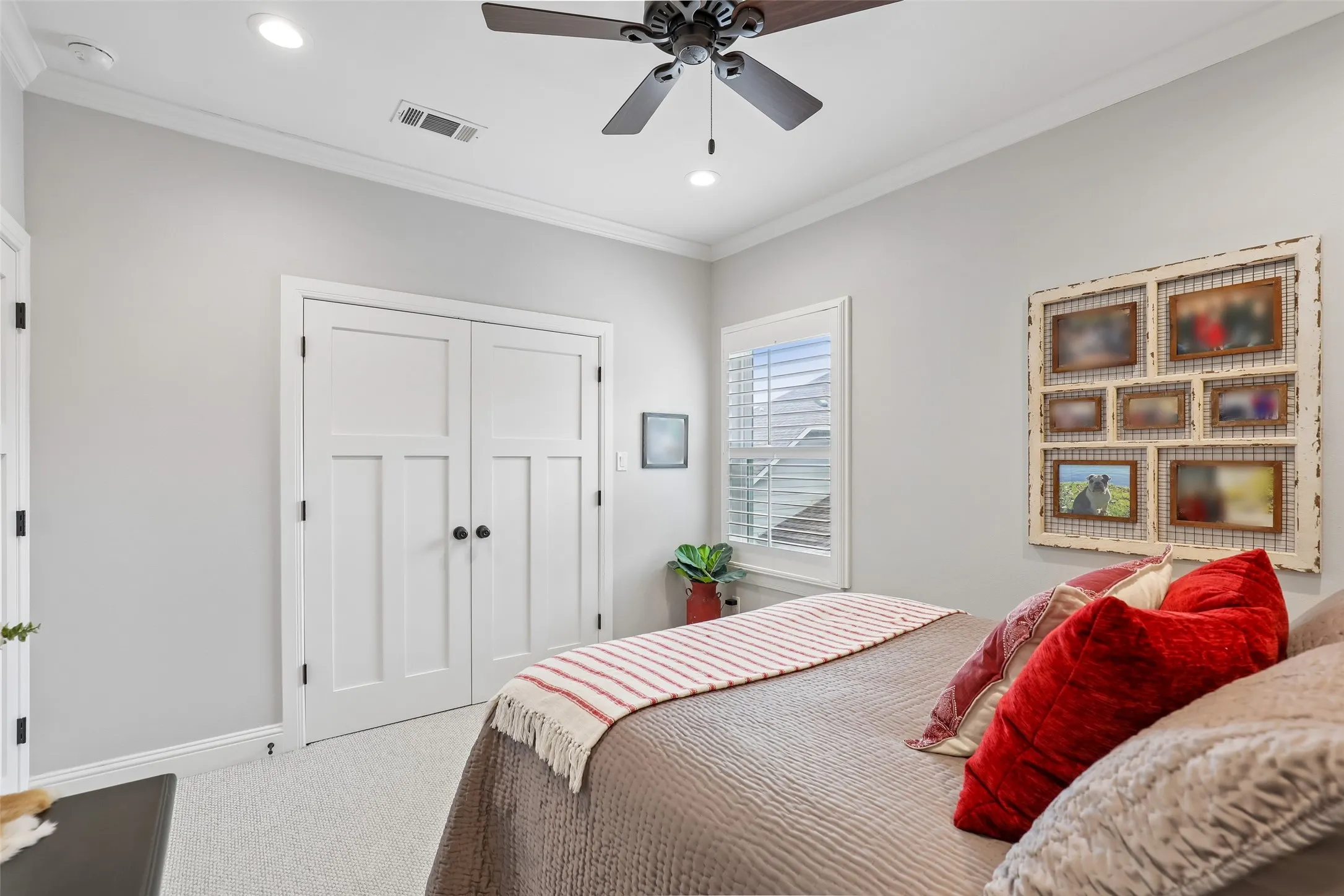 Single Family Residence For Sale in Rockwall County , 1020 Ivy Lane, Rockwall, Texas 75087, 4 Bedroom, 3 Bathroom, 2 Garage spaces, 3,274 Sqft, built in 2017, mls#21326966, Real Estate Agent in Rockwall, Homes For Sale in Rockwall county, Homes For Sale in Rockwall, Realtor in Rockwall Texas, Real Estate Brokerage Independent Realty Texas, Luminita Cordes Realtor