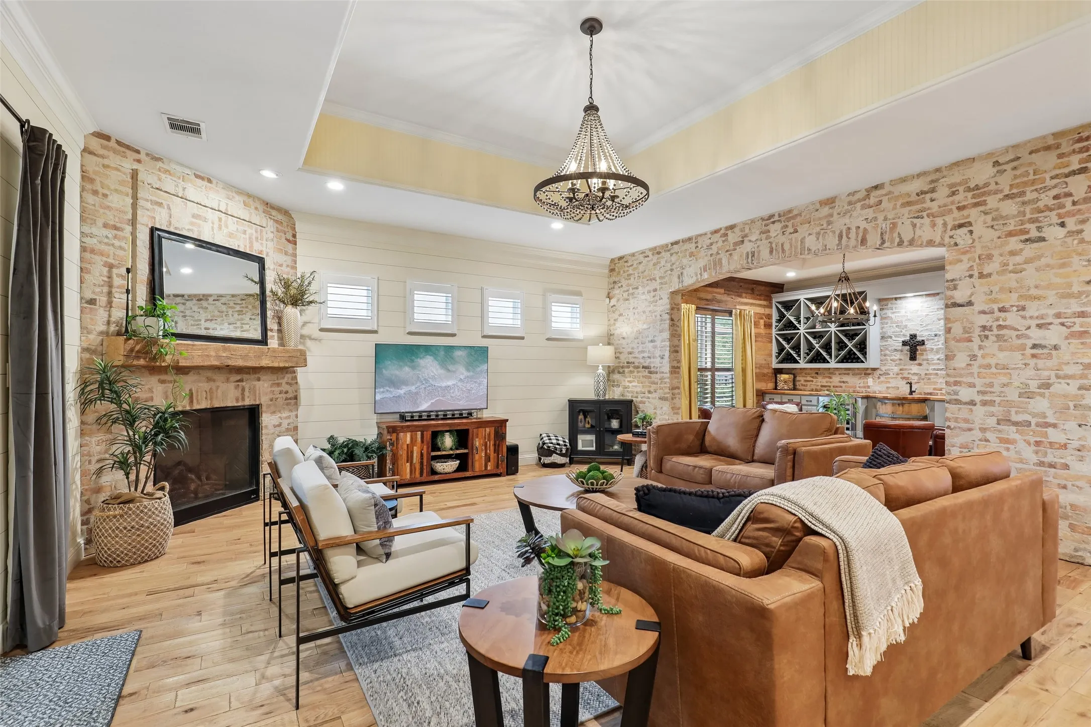 Single Family Residence For Sale in Rockwall County , 1020 Ivy Lane, Rockwall, Texas 75087, 4 Bedroom, 3 Bathroom, 2 Garage spaces, 3,274 Sqft, built in 2017, mls#21326966, Real Estate Agent in Rockwall, Homes For Sale in Rockwall county, Homes For Sale in Rockwall, Realtor in Rockwall Texas, Real Estate Brokerage Independent Realty Texas, Luminita Cordes Realtor
