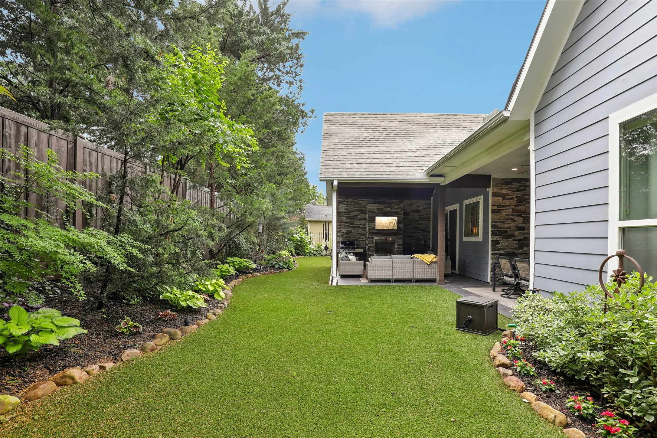 Single Family Residence For Sale in Rockwall County , 1020 Ivy Lane, Rockwall, Texas 75087, 4 Bedroom, 3 Bathroom, 2 Garage spaces, 3,274 Sqft, built in 2017, mls#21326966, Real Estate Agent in Rockwall, Homes For Sale in Rockwall county, Homes For Sale in Rockwall, Realtor in Rockwall Texas, Real Estate Brokerage Independent Realty Texas, Luminita Cordes Realtor