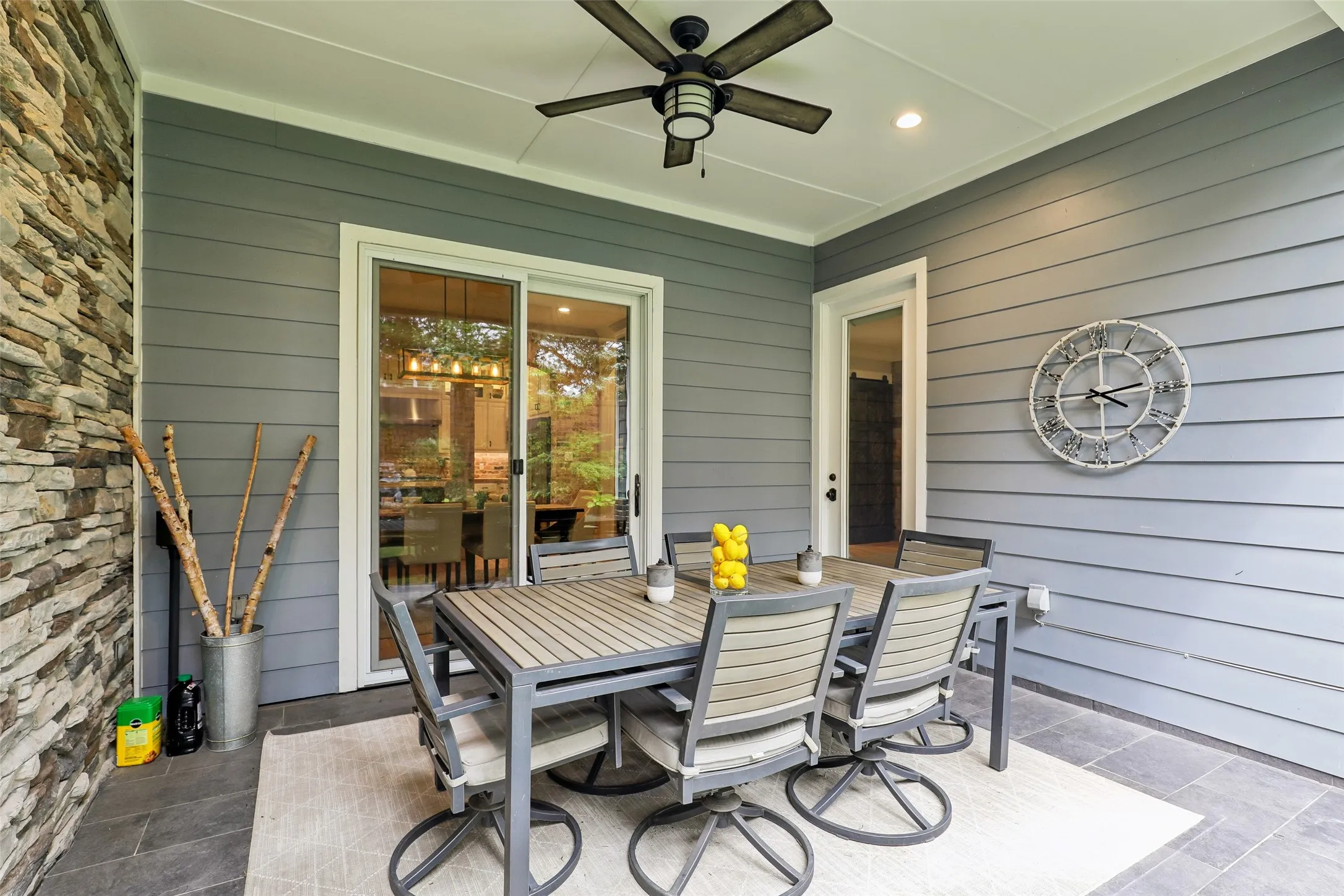 Single Family Residence For Sale in Rockwall County , 1020 Ivy Lane, Rockwall, Texas 75087, 4 Bedroom, 3 Bathroom, 2 Garage spaces, 3,274 Sqft, built in 2017, mls#21326966, Real Estate Agent in Rockwall, Homes For Sale in Rockwall county, Homes For Sale in Rockwall, Realtor in Rockwall Texas, Real Estate Brokerage Independent Realty Texas, Luminita Cordes Realtor