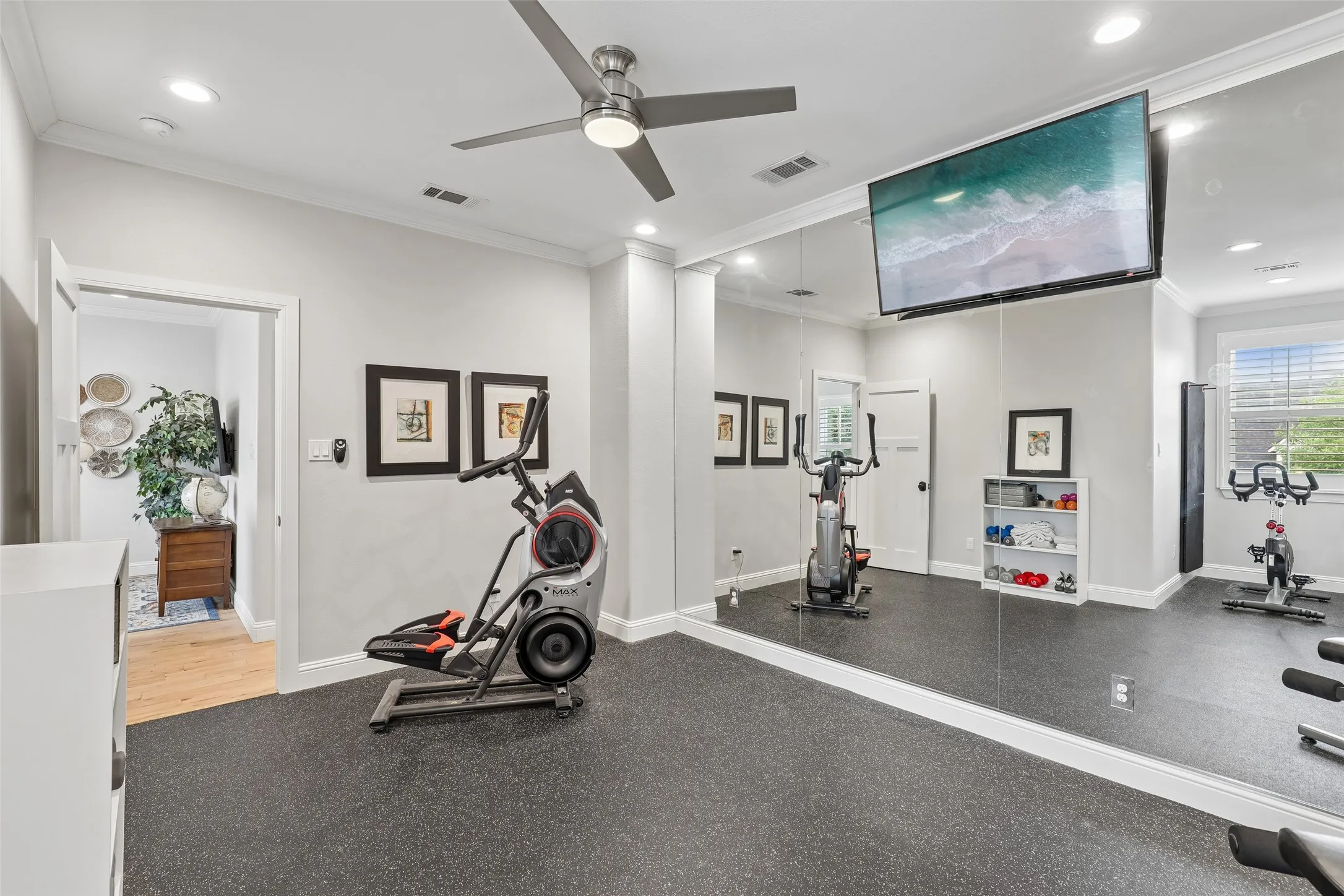 Single Family Residence For Sale in Rockwall County , 1020 Ivy Lane, Rockwall, Texas 75087, 4 Bedroom, 3 Bathroom, 2 Garage spaces, 3,274 Sqft, built in 2017, mls#21326966, Real Estate Agent in Rockwall, Homes For Sale in Rockwall county, Homes For Sale in Rockwall, Realtor in Rockwall Texas, Real Estate Brokerage Independent Realty Texas, Luminita Cordes Realtor
