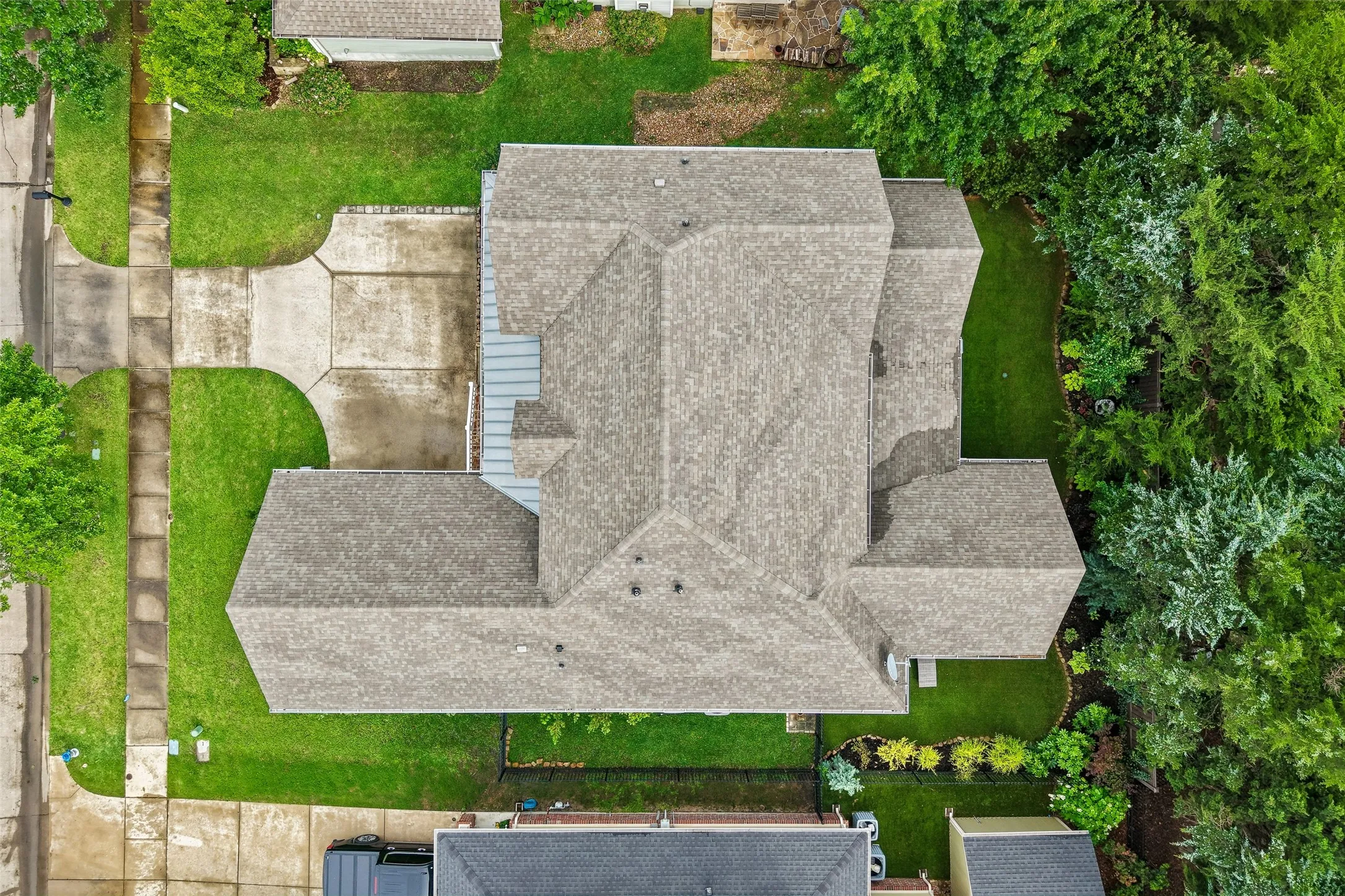 Single Family Residence For Sale in Rockwall County , 1020 Ivy Lane, Rockwall, Texas 75087, 4 Bedroom, 3 Bathroom, 2 Garage spaces, 3,274 Sqft, built in 2017, mls#21326966, Real Estate Agent in Rockwall, Homes For Sale in Rockwall county, Homes For Sale in Rockwall, Realtor in Rockwall Texas, Real Estate Brokerage Independent Realty Texas, Luminita Cordes Realtor