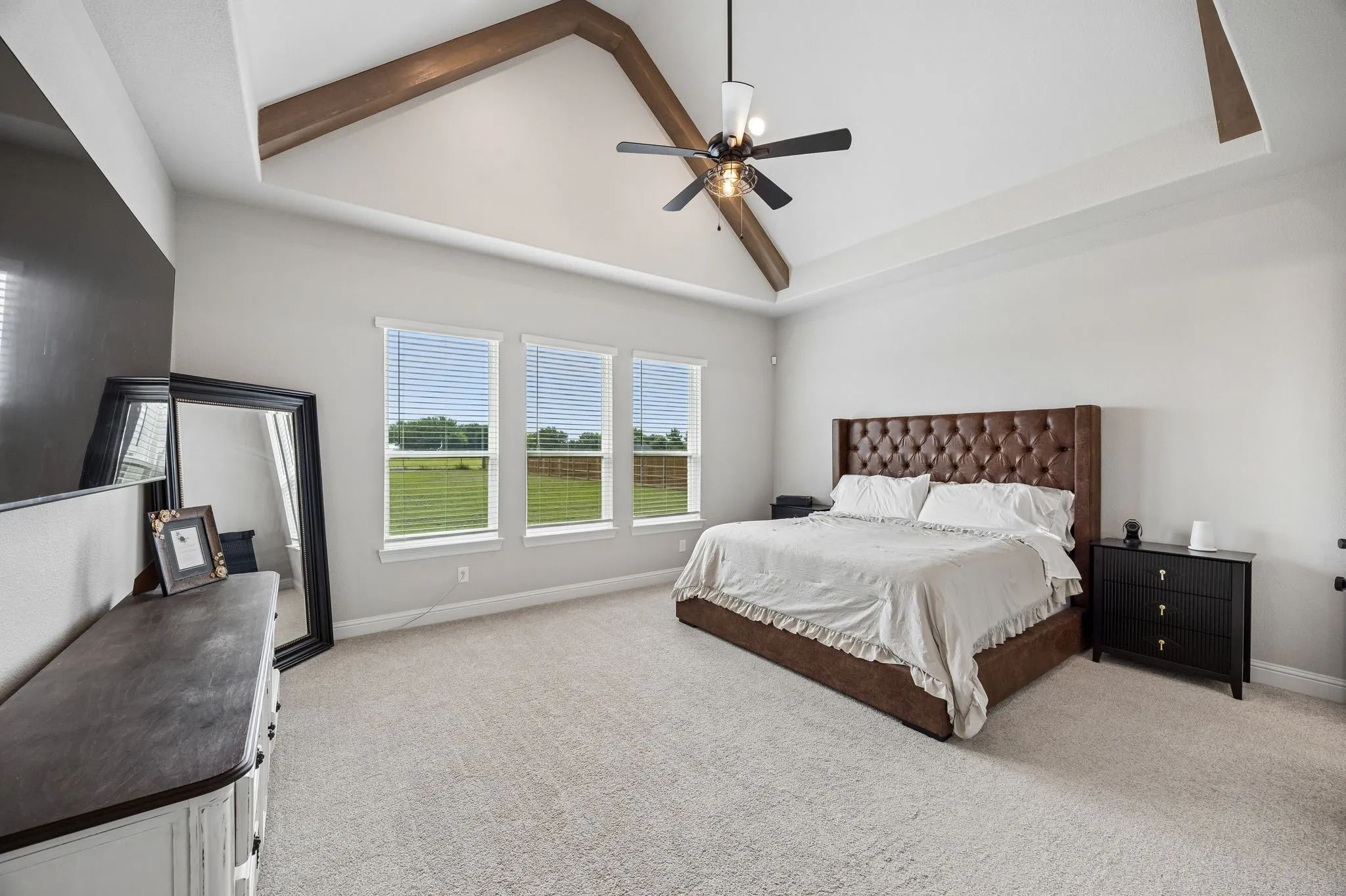 Single Family Residence For Sale in Ellis County , 1751 Blackfoot Parkway, Waxahachie, Texas 75165, 4 Bedroom, 3 Bathroom, 3 Garage spaces, 3,132 Sqft, built in 2024, mls#21322775, Real Estate Agent in Waxahachie, Homes For Sale in Ellis county, Homes For Sale in Waxahachie, Realtor in Waxahachie Texas, Real Estate Brokerage Independent Realty Texas, Luminita Cordes Realtor