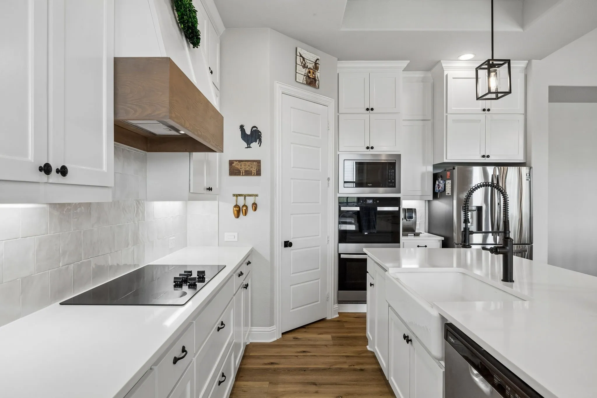 Single Family Residence For Sale in Ellis County , 1751 Blackfoot Parkway, Waxahachie, Texas 75165, 4 Bedroom, 3 Bathroom, 3 Garage spaces, 3,132 Sqft, built in 2024, mls#21322775, Real Estate Agent in Waxahachie, Homes For Sale in Ellis county, Homes For Sale in Waxahachie, Realtor in Waxahachie Texas, Real Estate Brokerage Independent Realty Texas, Luminita Cordes Realtor