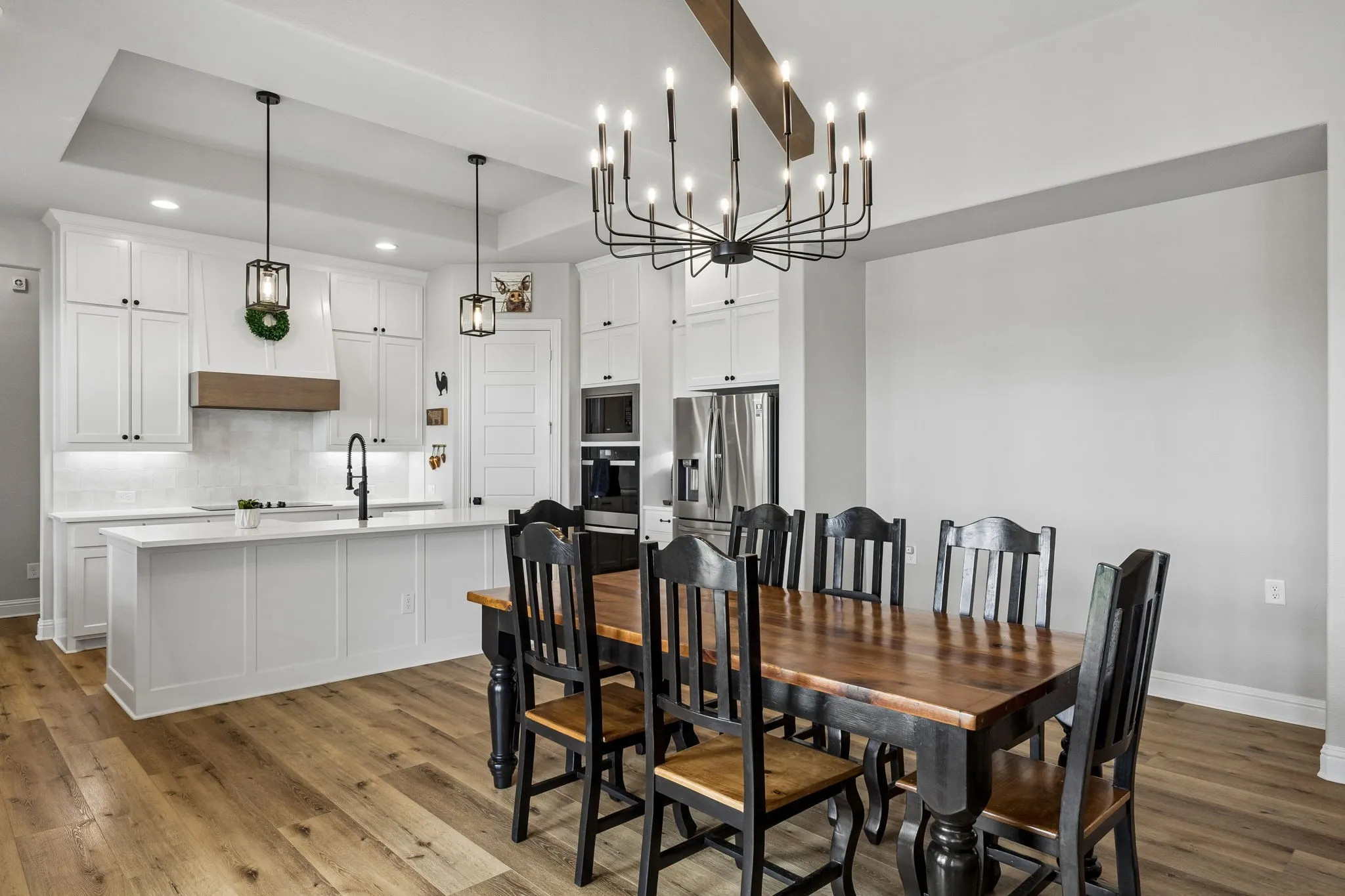 Single Family Residence For Sale in Ellis County , 1751 Blackfoot Parkway, Waxahachie, Texas 75165, 4 Bedroom, 3 Bathroom, 3 Garage spaces, 3,132 Sqft, built in 2024, mls#21322775, Real Estate Agent in Waxahachie, Homes For Sale in Ellis county, Homes For Sale in Waxahachie, Realtor in Waxahachie Texas, Real Estate Brokerage Independent Realty Texas, Luminita Cordes Realtor