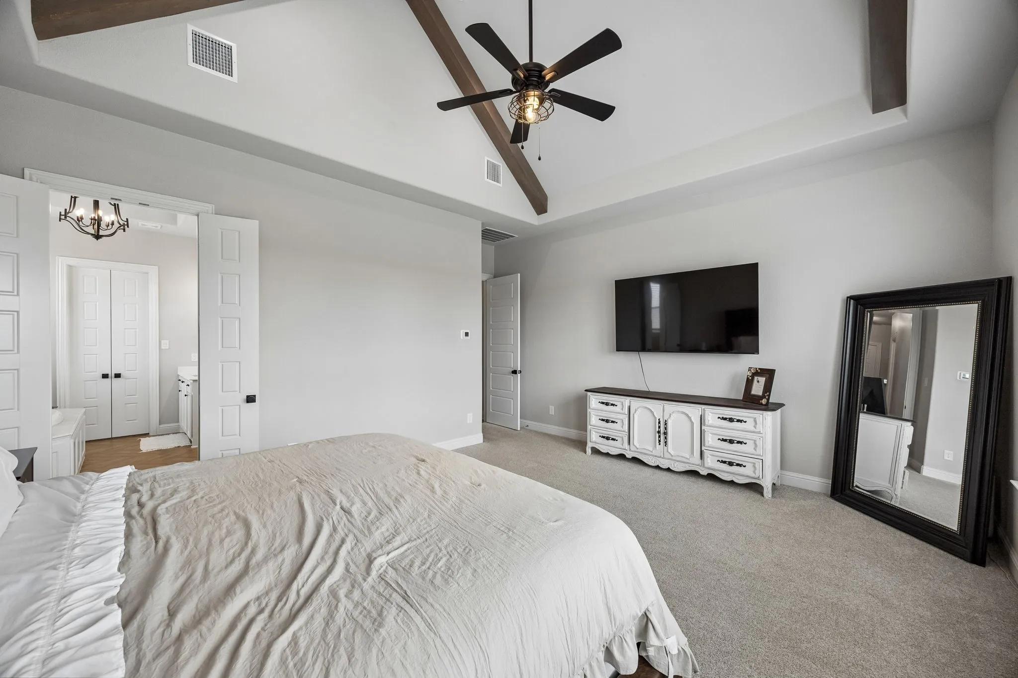 Single Family Residence For Sale in Ellis County , 1751 Blackfoot Parkway, Waxahachie, Texas 75165, 4 Bedroom, 3 Bathroom, 3 Garage spaces, 3,132 Sqft, built in 2024, mls#21322775, Real Estate Agent in Waxahachie, Homes For Sale in Ellis county, Homes For Sale in Waxahachie, Realtor in Waxahachie Texas, Real Estate Brokerage Independent Realty Texas, Luminita Cordes Realtor