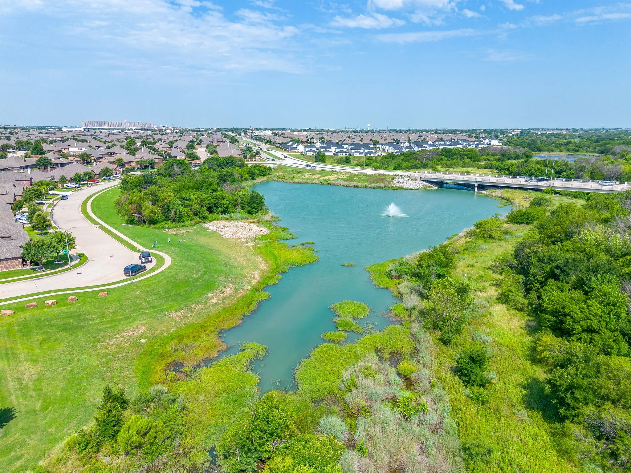 Single Family Residence For Sale in Tarrant County , 1817 Potrillo Lane, Fort Worth, Texas 76131, 4 Bedroom, 3 Bathroom, 2 Garage spaces, 2,355 Sqft, built in 2013, mls#21327283, Real Estate Agent in Fort Worth, Homes For Sale in Tarrant county, Homes For Sale in Fort Worth, Realtor in Fort Worth Texas, Real Estate Brokerage Independent Realty Texas, Luminita Cordes Realtor