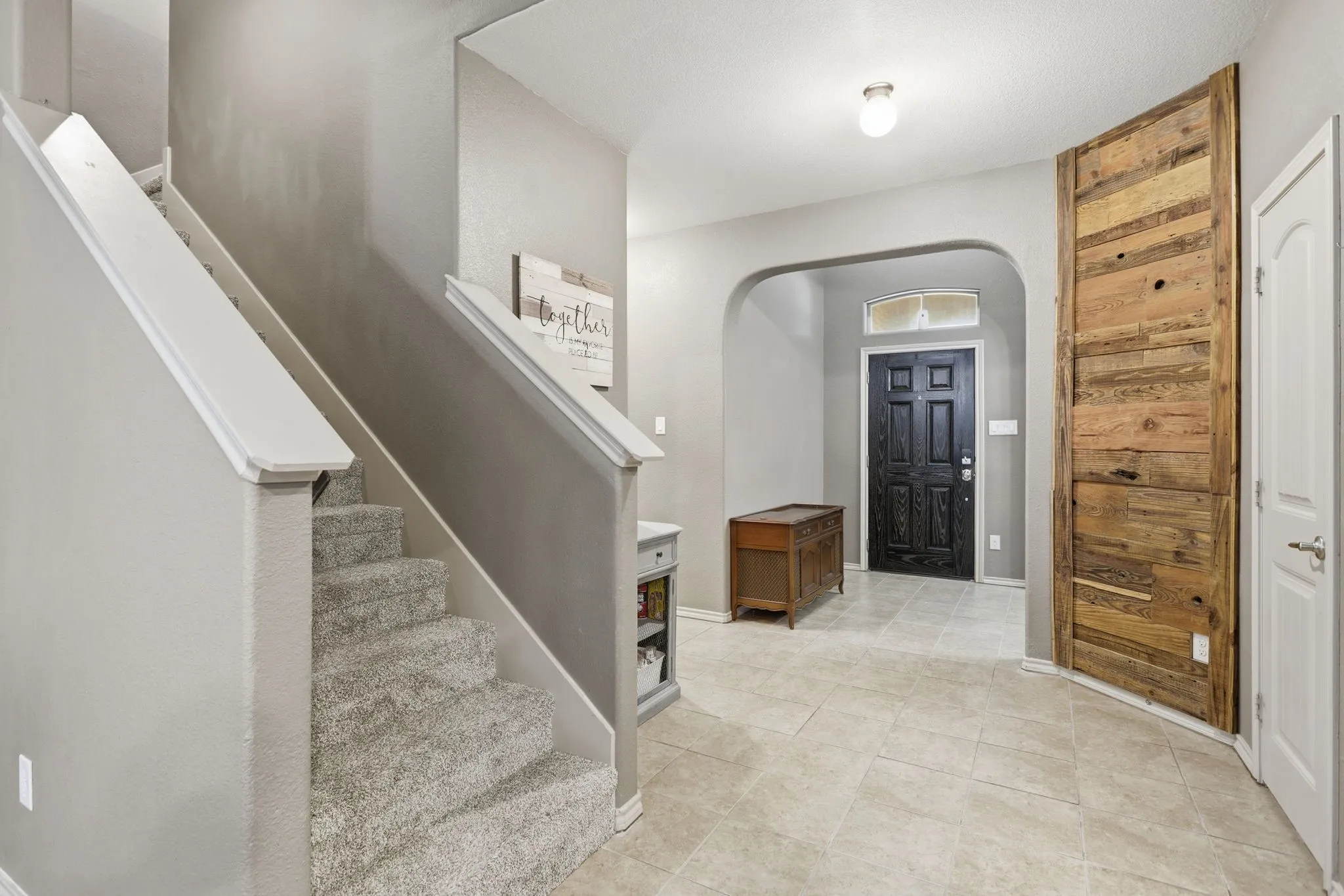 Single Family Residence For Sale in Tarrant County , 1817 Potrillo Lane, Fort Worth, Texas 76131, 4 Bedroom, 3 Bathroom, 2 Garage spaces, 2,355 Sqft, built in 2013, mls#21327283, Real Estate Agent in Fort Worth, Homes For Sale in Tarrant county, Homes For Sale in Fort Worth, Realtor in Fort Worth Texas, Real Estate Brokerage Independent Realty Texas, Luminita Cordes Realtor