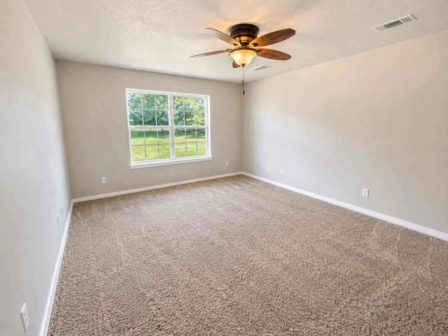 Single Family Residence For Sale in Wise County , 9296 Fm 1810, Chico, Texas 76431, 3 Bedroom, 2 Bathroom, 2 Garage spaces, 1,757 Sqft, built in 2001, mls#21325935, Real Estate Agent in Chico, Homes For Sale in Wise county, Homes For Sale in Chico, Realtor in Chico Texas, Real Estate Brokerage Independent Realty Texas, Luminita Cordes Realtor