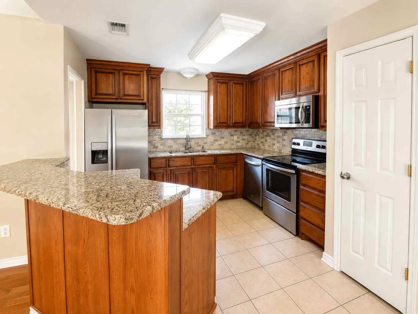 Single Family Residence For Sale in Wise County , 9296 Fm 1810, Chico, Texas 76431, 3 Bedroom, 2 Bathroom, 2 Garage spaces, 1,757 Sqft, built in 2001, mls#21325935, Real Estate Agent in Chico, Homes For Sale in Wise county, Homes For Sale in Chico, Realtor in Chico Texas, Real Estate Brokerage Independent Realty Texas, Luminita Cordes Realtor