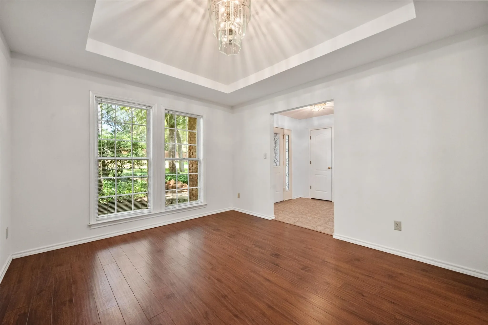 Front dining or flex room