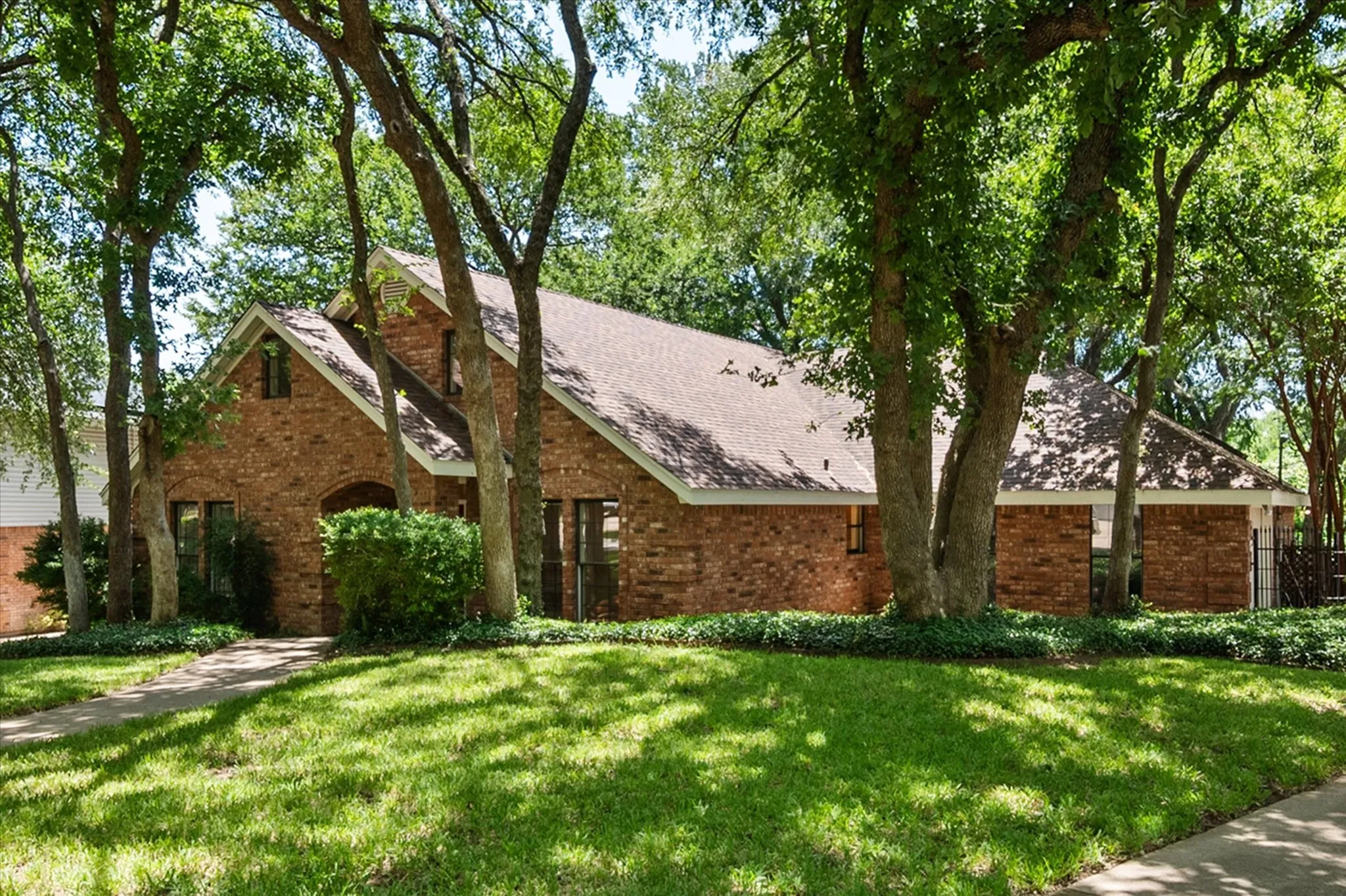 3425 Bridlegate Dr