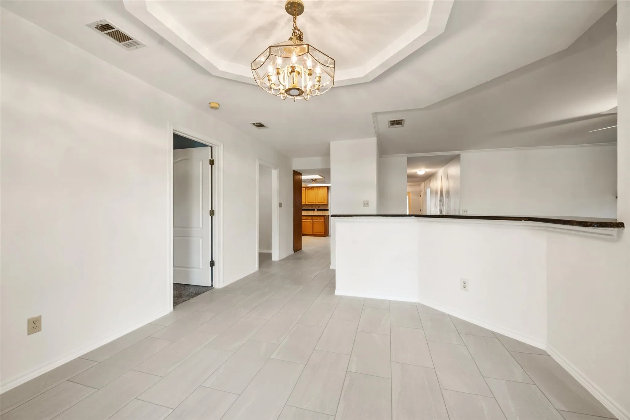 Eat-in area to the kitchen, overlooking the main living room