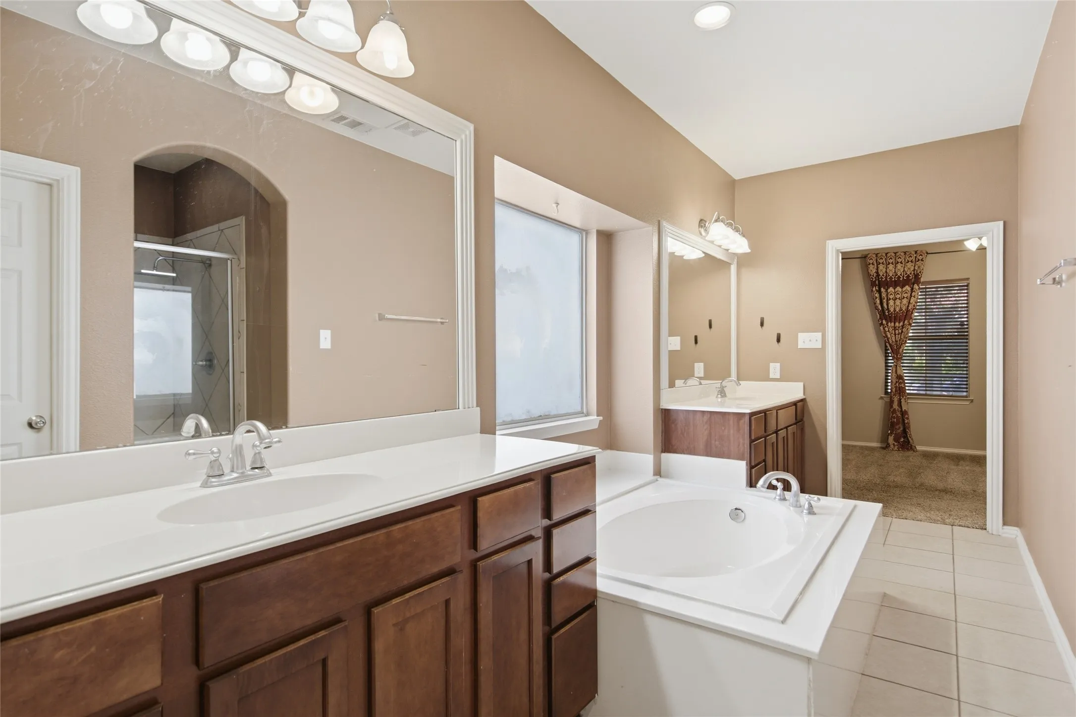 Single Family Residence For Sale in Denton County , 1728 Mercer Way, Savannah, Texas 76227, 3 Bedroom, 2 Bathroom, 2 Garage spaces, 1,670 Sqft, built in 2004, mls#21327285, Real Estate Agent in Savannah, Homes For Sale in Denton county, Homes For Sale in Savannah, Realtor in Savannah Texas, Real Estate Brokerage Independent Realty Texas, Luminita Cordes Realtor
