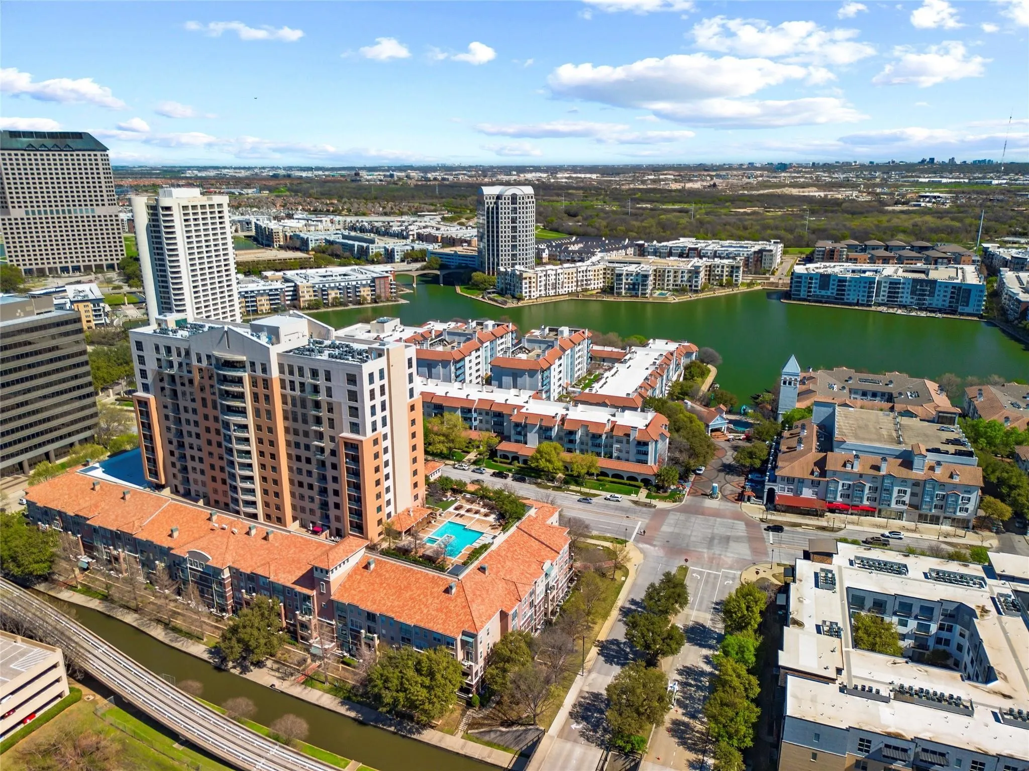 Condominium For Sale in Dallas County , 330 Las Colinas Boulevard E 236, Irving, Texas 75039, 1 Bedroom, 1 Bathroom, 1 Garage spaces, 813 Sqft, built in 2001, mls#21326659, Real Estate Agent in Irving, Homes For Sale in Dallas county, Homes For Sale in Irving, Realtor in Irving Texas, Real Estate Brokerage Independent Realty Texas, Luminita Cordes Realtor
