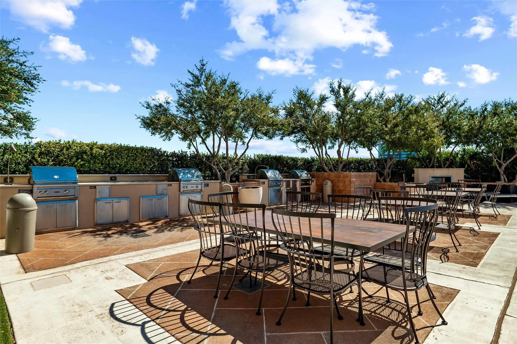 Condominium For Sale in Dallas County , 330 Las Colinas Boulevard E 236, Irving, Texas 75039, 1 Bedroom, 1 Bathroom, 1 Garage spaces, 813 Sqft, built in 2001, mls#21326659, Real Estate Agent in Irving, Homes For Sale in Dallas county, Homes For Sale in Irving, Realtor in Irving Texas, Real Estate Brokerage Independent Realty Texas, Luminita Cordes Realtor