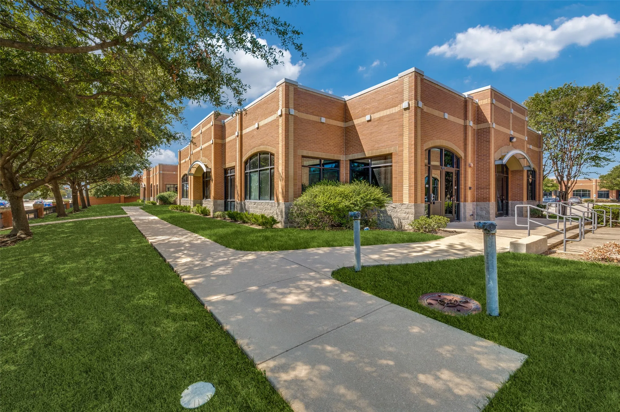 Office For Sale in Dallas County , 8880 N Macarthur Boulevard 100, Irving, Texas 75063, 0, 0, Garage spaces, 0 Sqft, built in 2005, mls#21327304, Real Estate Agent in Irving, Homes For Sale in Dallas county, Homes For Sale in Irving, Realtor in Irving Texas, Real Estate Brokerage Independent Realty Texas, Luminita Cordes Realtor