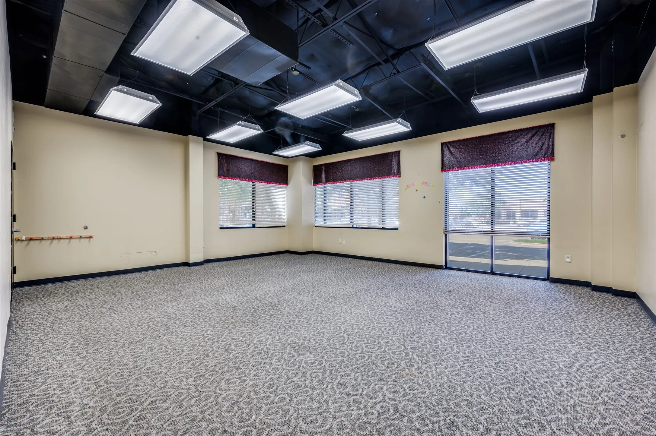 Office For Sale in Dallas County , 8880 N Macarthur Boulevard 100, Irving, Texas 75063, 0, 0, Garage spaces, 0 Sqft, built in 2005, mls#21327304, Real Estate Agent in Irving, Homes For Sale in Dallas county, Homes For Sale in Irving, Realtor in Irving Texas, Real Estate Brokerage Independent Realty Texas, Luminita Cordes Realtor