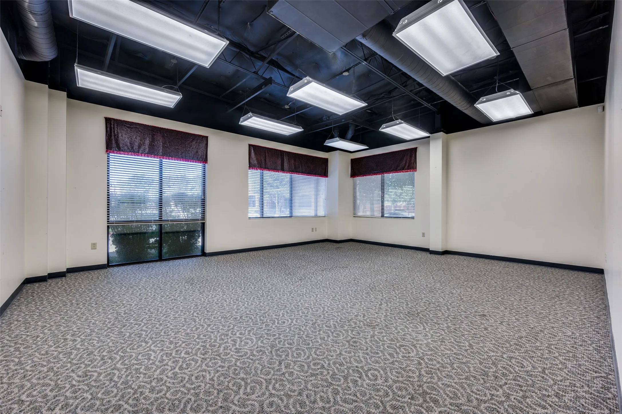 Office For Sale in Dallas County , 8880 N Macarthur Boulevard 100, Irving, Texas 75063, 0, 0, Garage spaces, 0 Sqft, built in 2005, mls#21327304, Real Estate Agent in Irving, Homes For Sale in Dallas county, Homes For Sale in Irving, Realtor in Irving Texas, Real Estate Brokerage Independent Realty Texas, Luminita Cordes Realtor