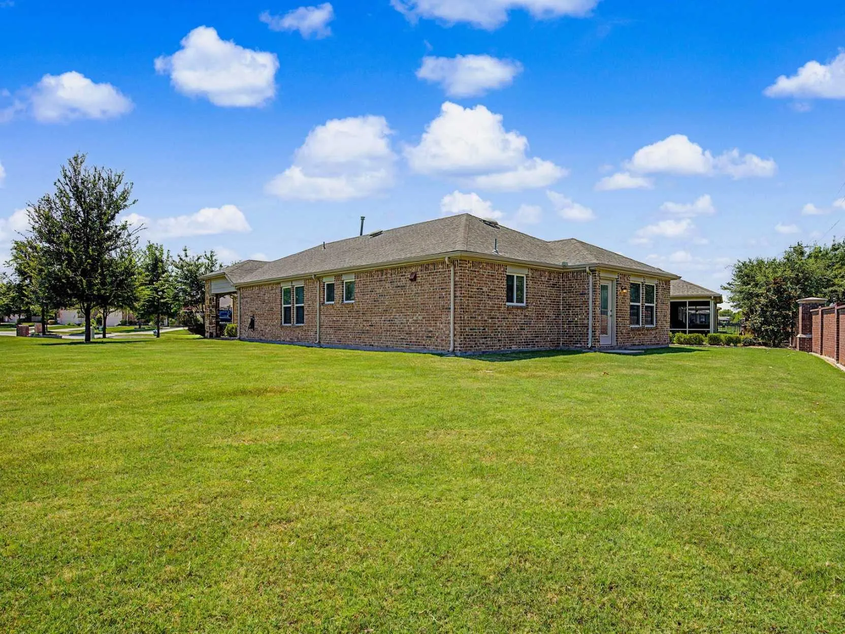 Single Family Residence For Sale in Denton County , 6993 Hickory Creek Drive, Frisco, Texas 75036, 3 Bedroom, 2 Bathroom, 2 Garage spaces, 1,680 Sqft, built in 2017, mls#21295585, Real Estate Agent in Frisco, Homes For Sale in Denton county, Homes For Sale in Frisco, Realtor in Frisco Texas, Real Estate Brokerage Independent Realty Texas, Luminita Cordes Realtor