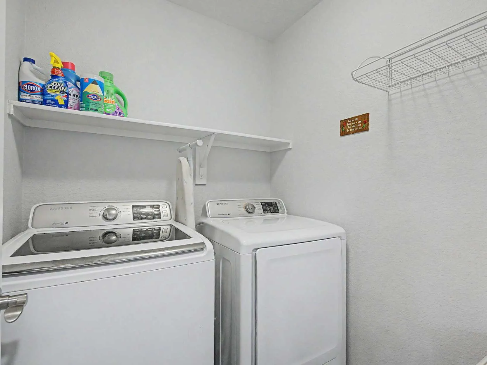 Single Family Residence For Sale in Denton County , 6993 Hickory Creek Drive, Frisco, Texas 75036, 3 Bedroom, 2 Bathroom, 2 Garage spaces, 1,680 Sqft, built in 2017, mls#21295585, Real Estate Agent in Frisco, Homes For Sale in Denton county, Homes For Sale in Frisco, Realtor in Frisco Texas, Real Estate Brokerage Independent Realty Texas, Luminita Cordes Realtor