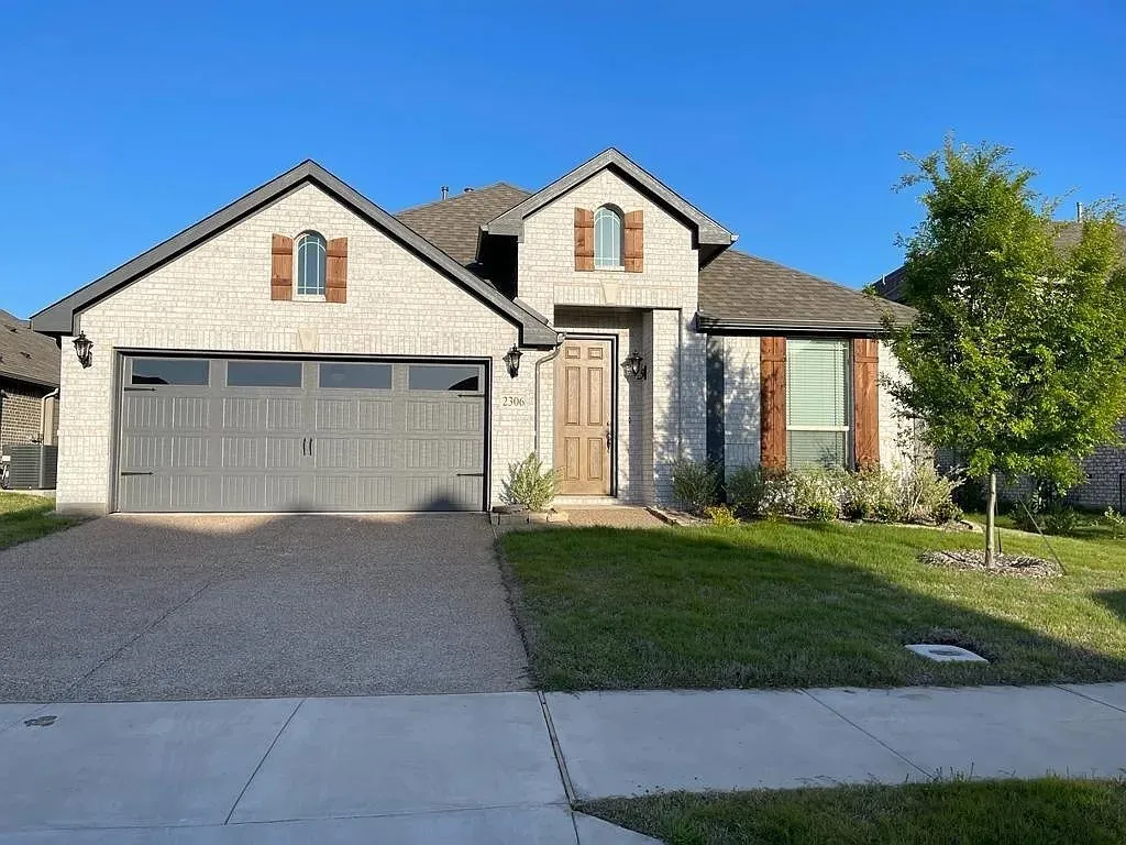 Single Family Residence For Rent in Collin County , 2306 Ranchwood Drive, Melissa, Texas 75454, 4 Bedroom, 3 Bathroom, 2 Garage spaces, 2,453 Sqft, built in 2022, mls#21327310, Real Estate Agent in Melissa, Homes For Rent in Collin county, Homes For Rent in Melissa, Realtor in Melissa Texas, Real Estate Brokerage Independent Realty Texas, Luminita Cordes Realtor