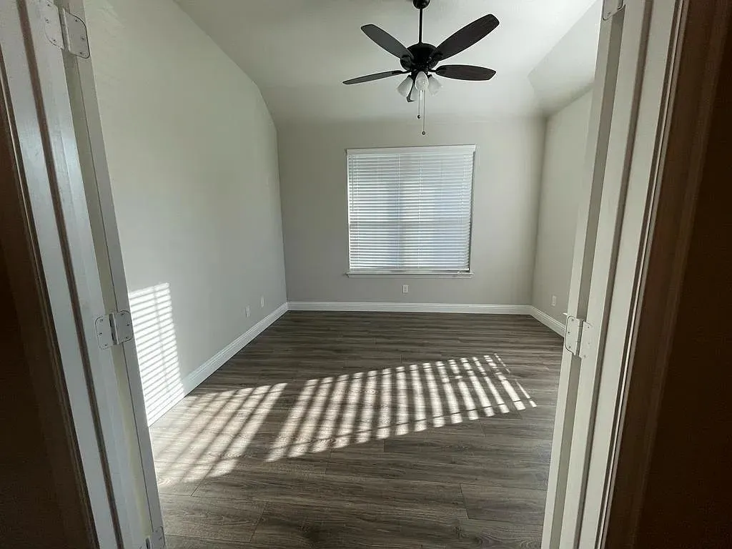 Single Family Residence For Rent in Collin County , 2306 Ranchwood Drive, Melissa, Texas 75454, 4 Bedroom, 3 Bathroom, 2 Garage spaces, 2,453 Sqft, built in 2022, mls#21327310, Real Estate Agent in Melissa, Homes For Rent in Collin county, Homes For Rent in Melissa, Realtor in Melissa Texas, Real Estate Brokerage Independent Realty Texas, Luminita Cordes Realtor