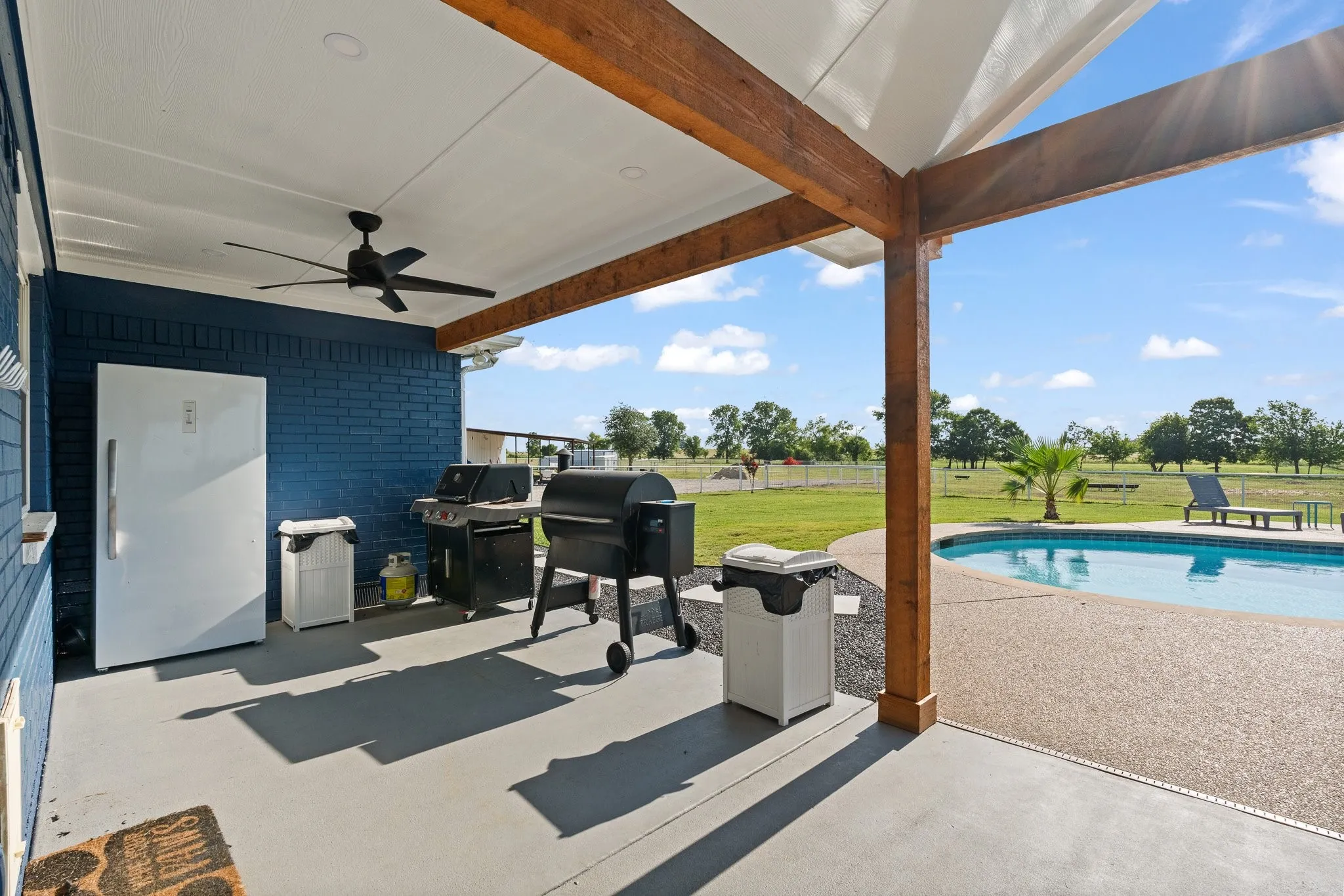Single Family Residence For Sale in Ellis County , 3222 Greathouse Road, Waxahachie, Texas 75167, 4 Bedroom, 3 Bathroom, 2 Garage spaces, 2,176 Sqft, built in 2001, mls#21326399, Real Estate Agent in Waxahachie, Homes For Sale in Ellis county, Homes For Sale in Waxahachie, Realtor in Waxahachie Texas, Real Estate Brokerage Independent Realty Texas, Luminita Cordes Realtor