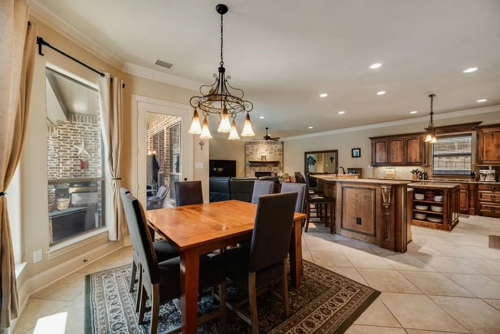 Single Family Residence For Sale in Denton County , 3595 Crossbow Drive, Frisco, Texas 75033, 5 Bedroom, 5 Bathroom, 3 Garage spaces, 4,607 Sqft, built in 2006, mls#21327090, Real Estate Agent in Frisco, Homes For Sale in Denton county, Homes For Sale in Frisco, Realtor in Frisco Texas, Real Estate Brokerage Independent Realty Texas, Luminita Cordes Realtor
