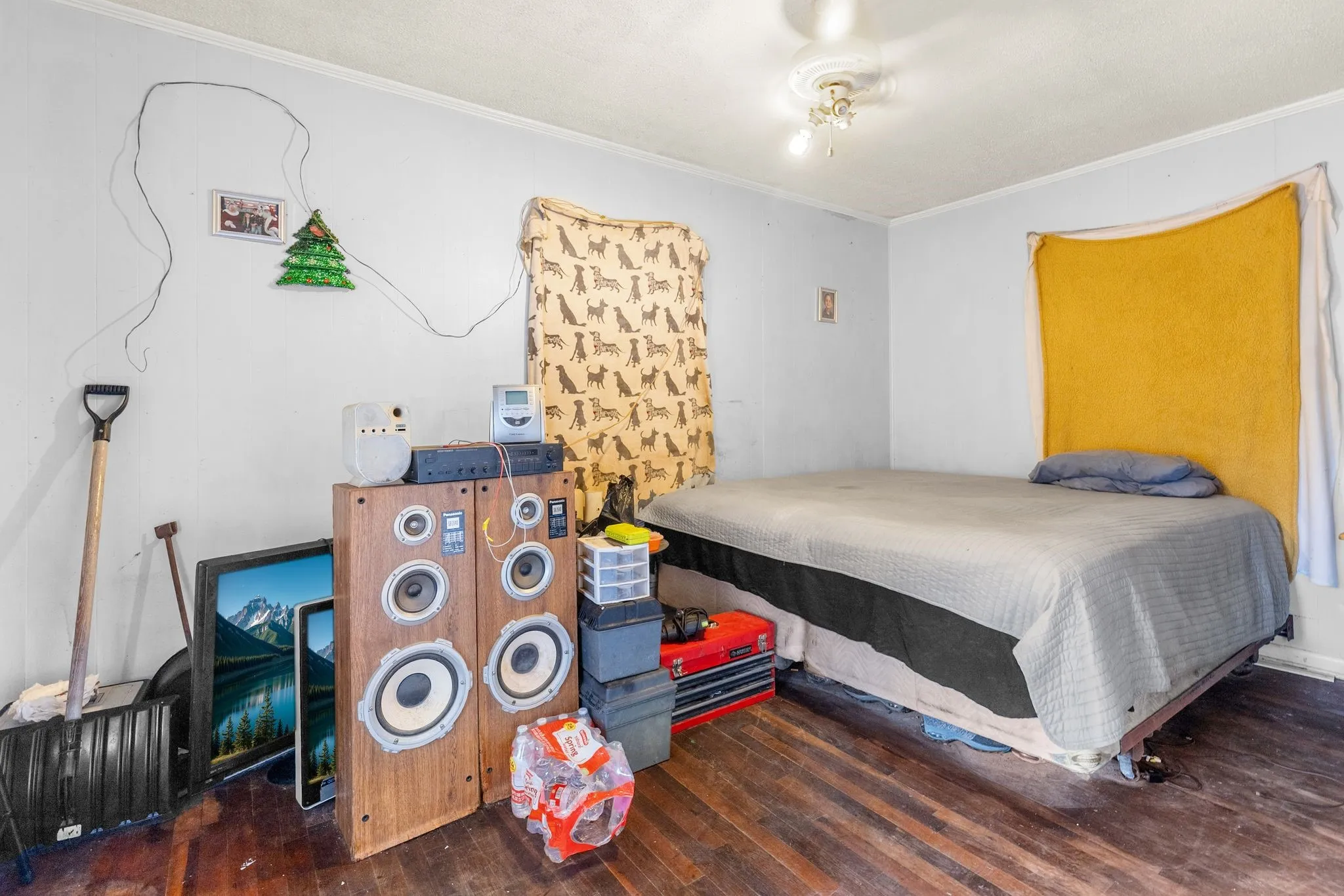 Single Family Residence For Sale in Hunt County , 906 Branch Street, Greenville, Texas 75401, 2 Bedroom, 1 Bathroom, Garage spaces, 1,392 Sqft, built in 1955, mls#21325957, Real Estate Agent in Greenville, Homes For Sale in Hunt county, Homes For Sale in Greenville, Realtor in Greenville Texas, Real Estate Brokerage Independent Realty Texas, Luminita Cordes Realtor