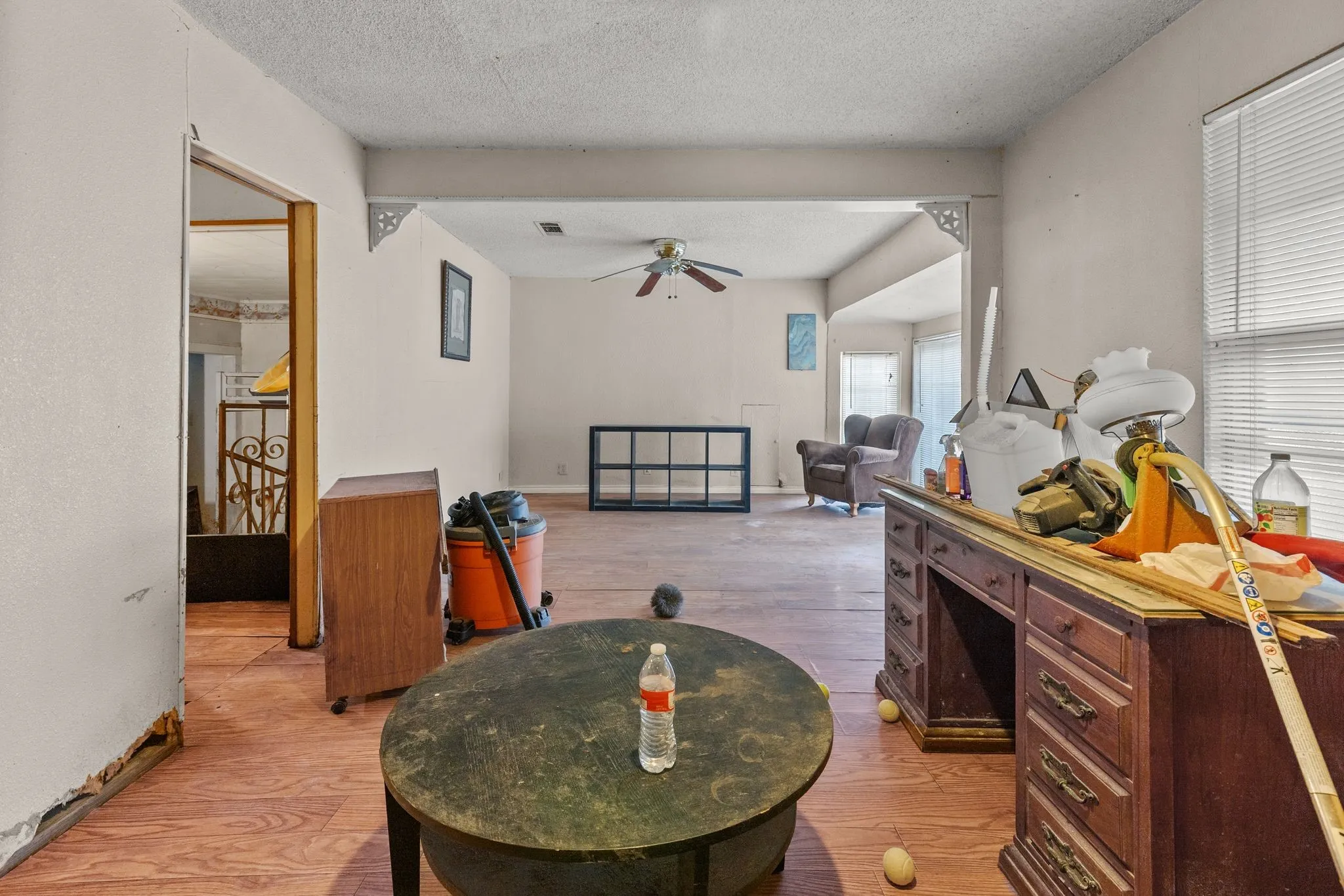 Single Family Residence For Sale in Hunt County , 906 Branch Street, Greenville, Texas 75401, 2 Bedroom, 1 Bathroom, Garage spaces, 1,392 Sqft, built in 1955, mls#21325957, Real Estate Agent in Greenville, Homes For Sale in Hunt county, Homes For Sale in Greenville, Realtor in Greenville Texas, Real Estate Brokerage Independent Realty Texas, Luminita Cordes Realtor