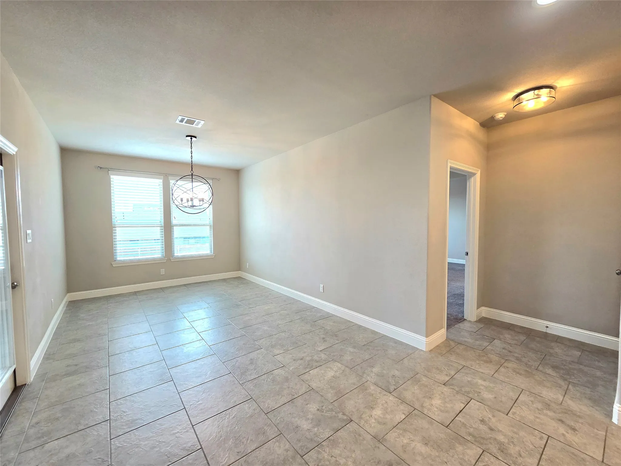 Single Family Residence For Rent in Tarrant County , 6916 Talon Drive, Fort Worth, Texas 76179, 4 Bedroom, 4 Bathroom, 2 Garage spaces, 3,384 Sqft, built in 2017, mls#21327317, Real Estate Agent in Fort Worth, Homes For Rent in Tarrant county, Homes For Rent in Fort Worth, Realtor in Fort Worth Texas, Real Estate Brokerage Independent Realty Texas, Luminita Cordes Realtor