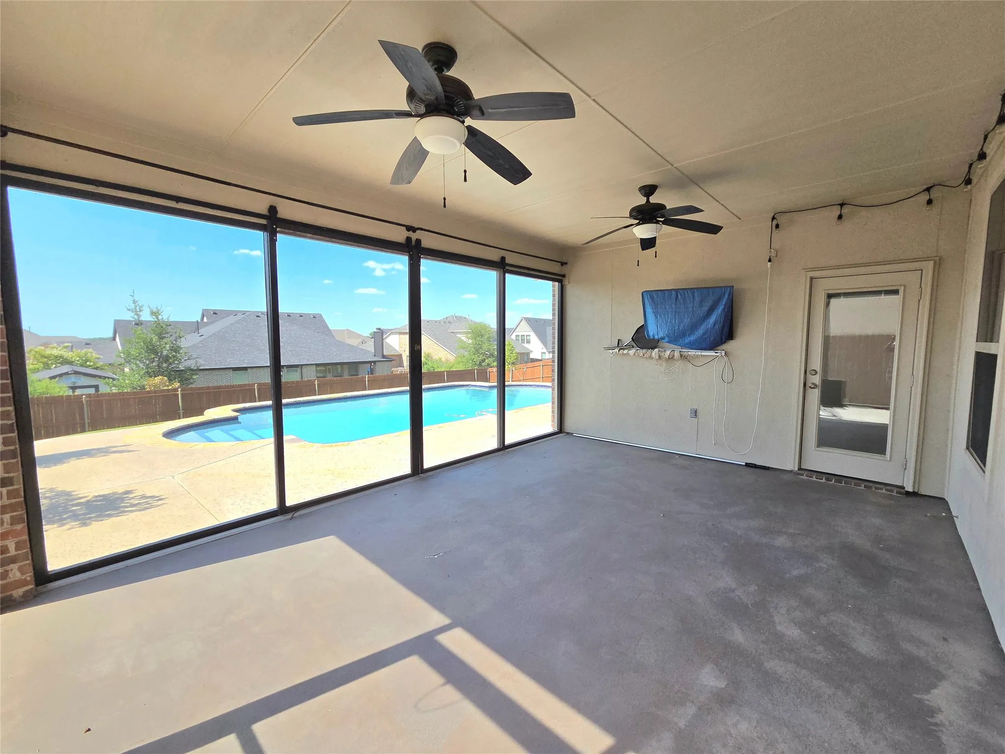Screened in porch