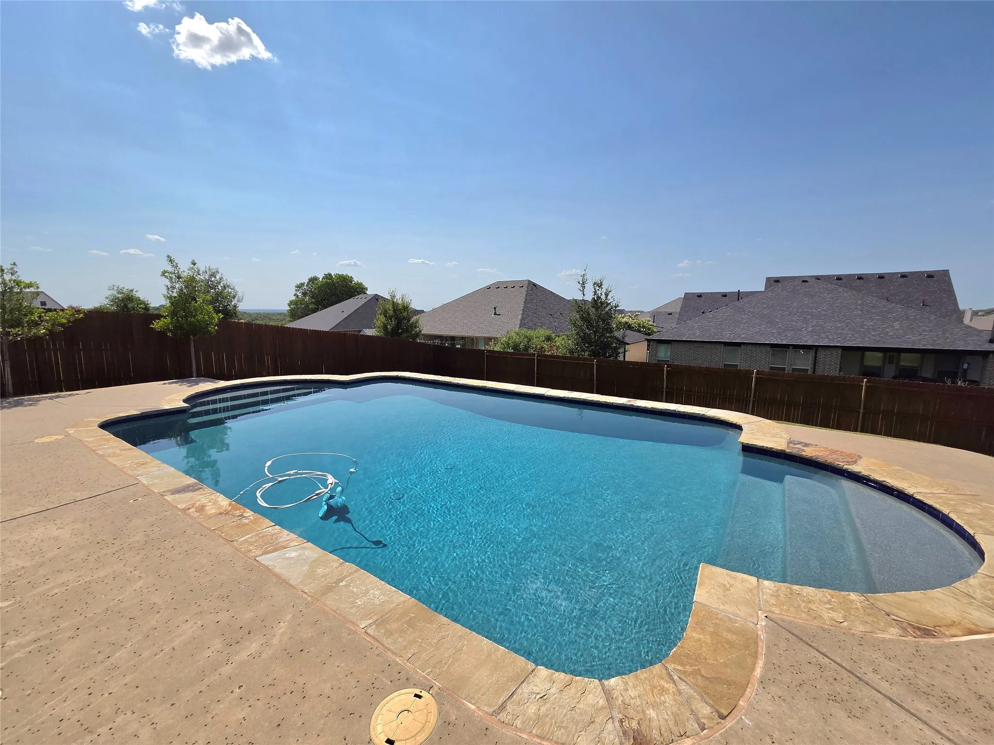 Single Family Residence For Rent in Tarrant County , 6916 Talon Drive, Fort Worth, Texas 76179, 4 Bedroom, 4 Bathroom, 2 Garage spaces, 3,384 Sqft, built in 2017, mls#21327317, Real Estate Agent in Fort Worth, Homes For Rent in Tarrant county, Homes For Rent in Fort Worth, Realtor in Fort Worth Texas, Real Estate Brokerage Independent Realty Texas, Luminita Cordes Realtor
