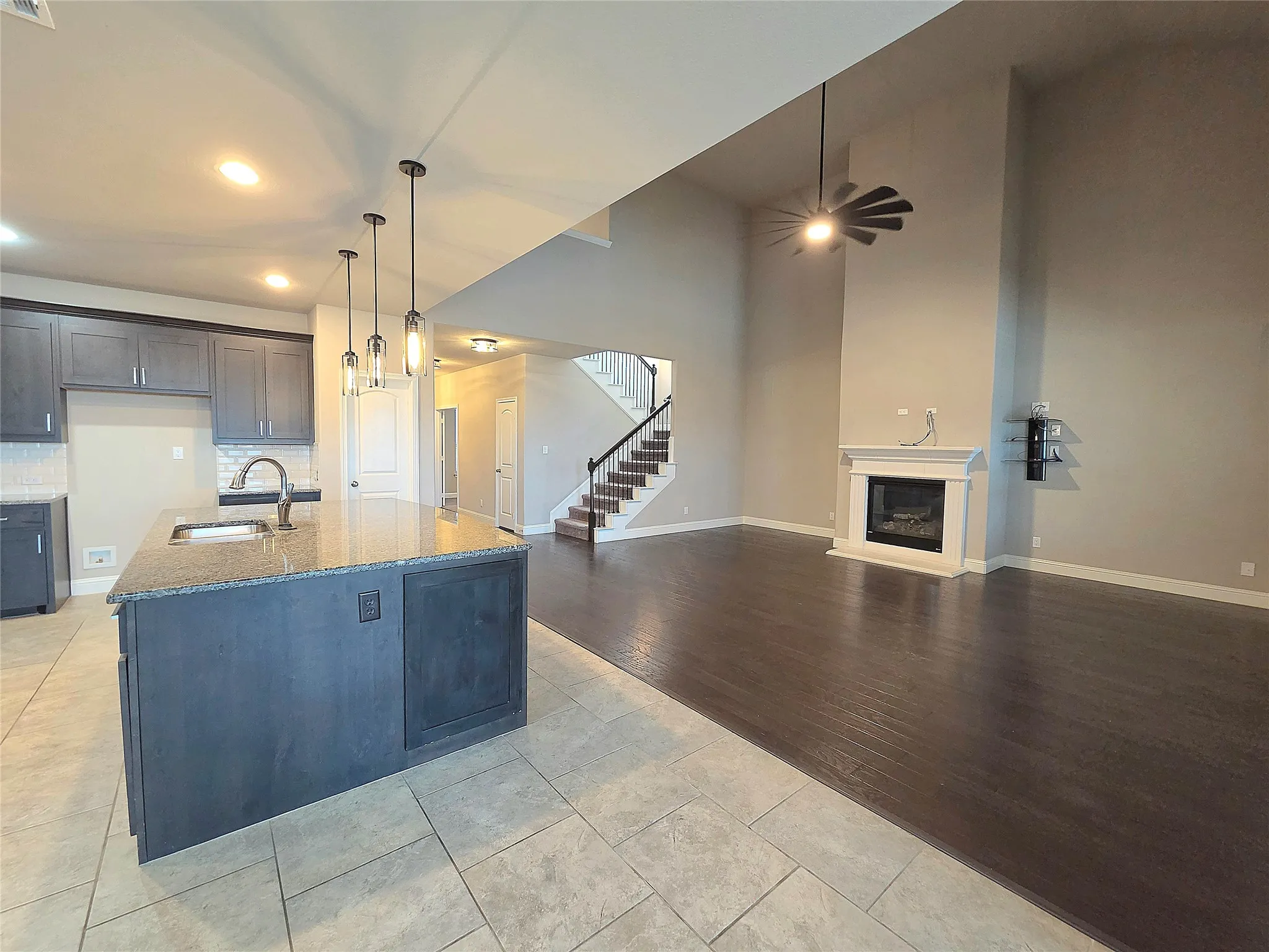 Single Family Residence For Rent in Tarrant County , 6916 Talon Drive, Fort Worth, Texas 76179, 4 Bedroom, 4 Bathroom, 2 Garage spaces, 3,384 Sqft, built in 2017, mls#21327317, Real Estate Agent in Fort Worth, Homes For Rent in Tarrant county, Homes For Rent in Fort Worth, Realtor in Fort Worth Texas, Real Estate Brokerage Independent Realty Texas, Luminita Cordes Realtor